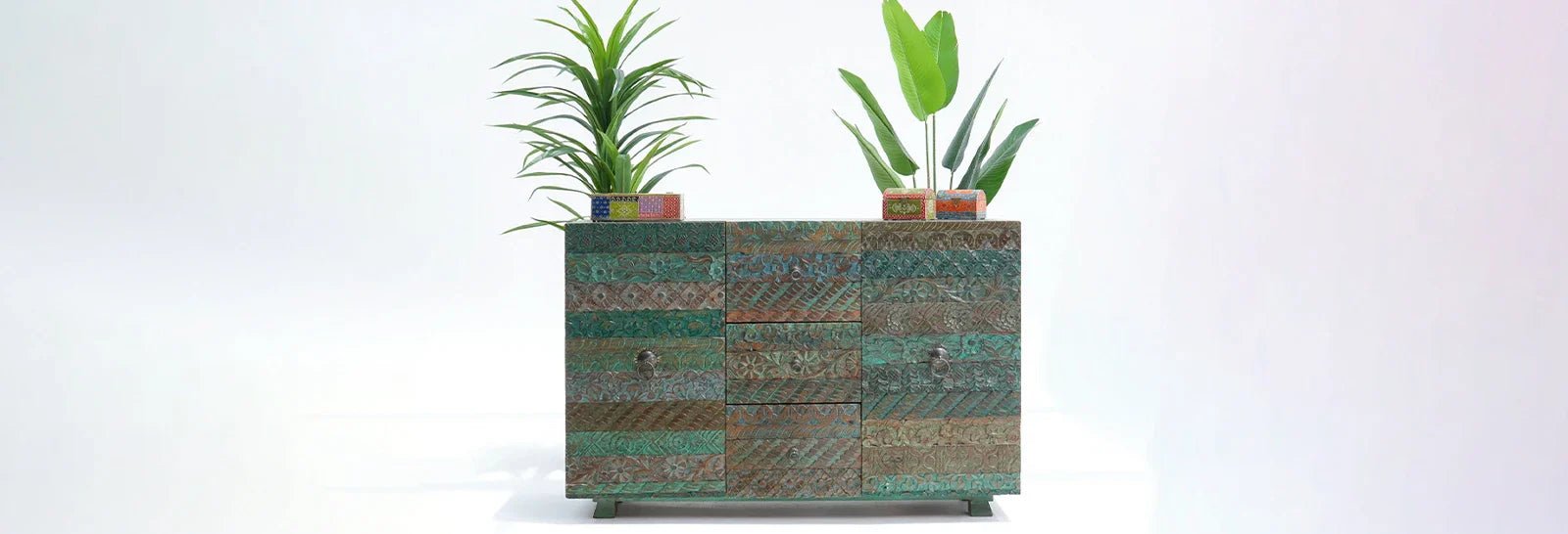 Vintage Furniture Dubai: Styling Tips & Where to Buy - Art and craft furniture