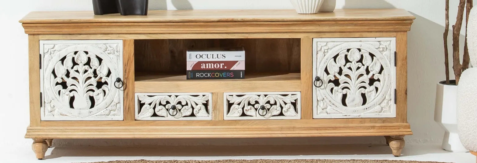 Vintage Furniture Dubai: Styling Tips & Where to Buy