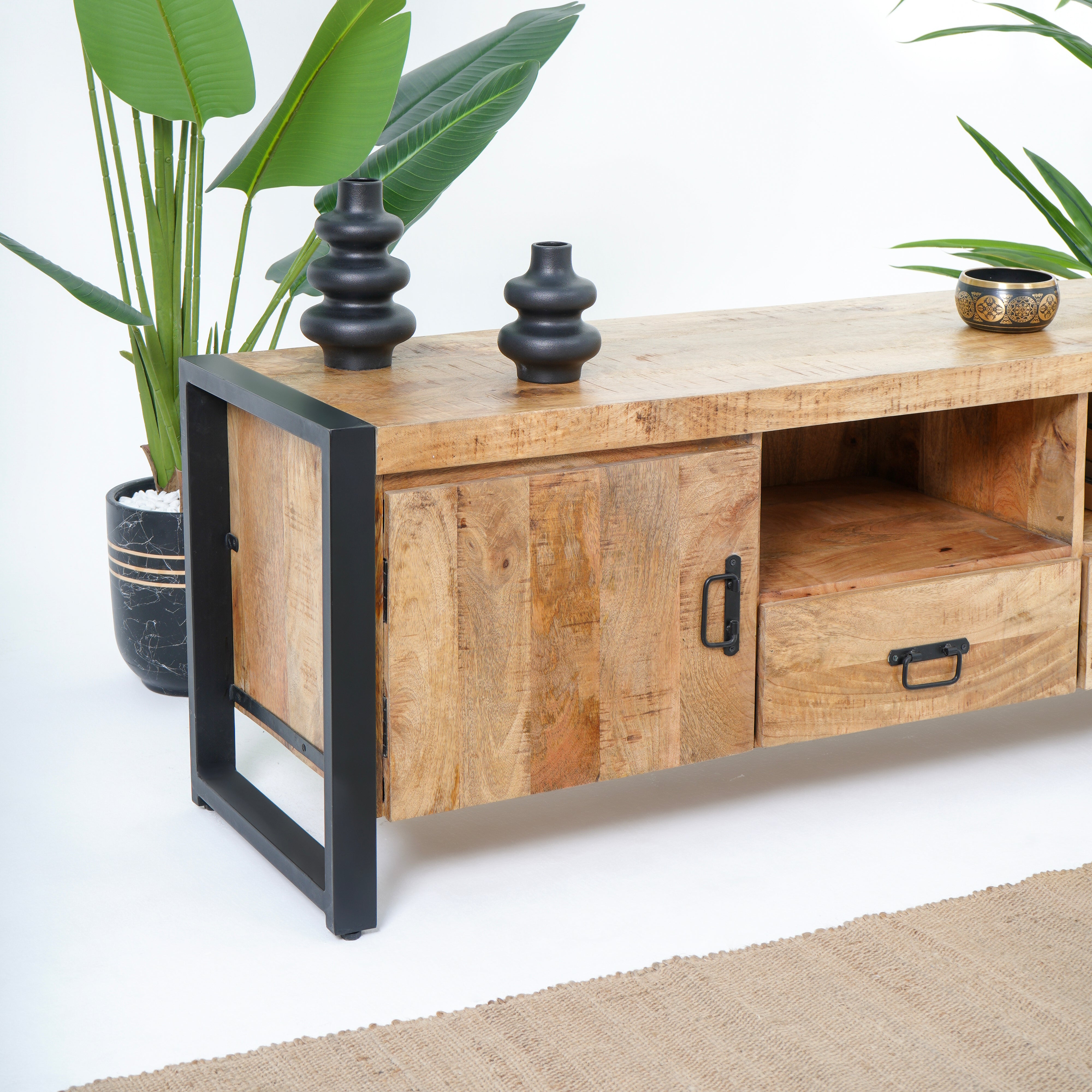 Riga Industrial Tv stand