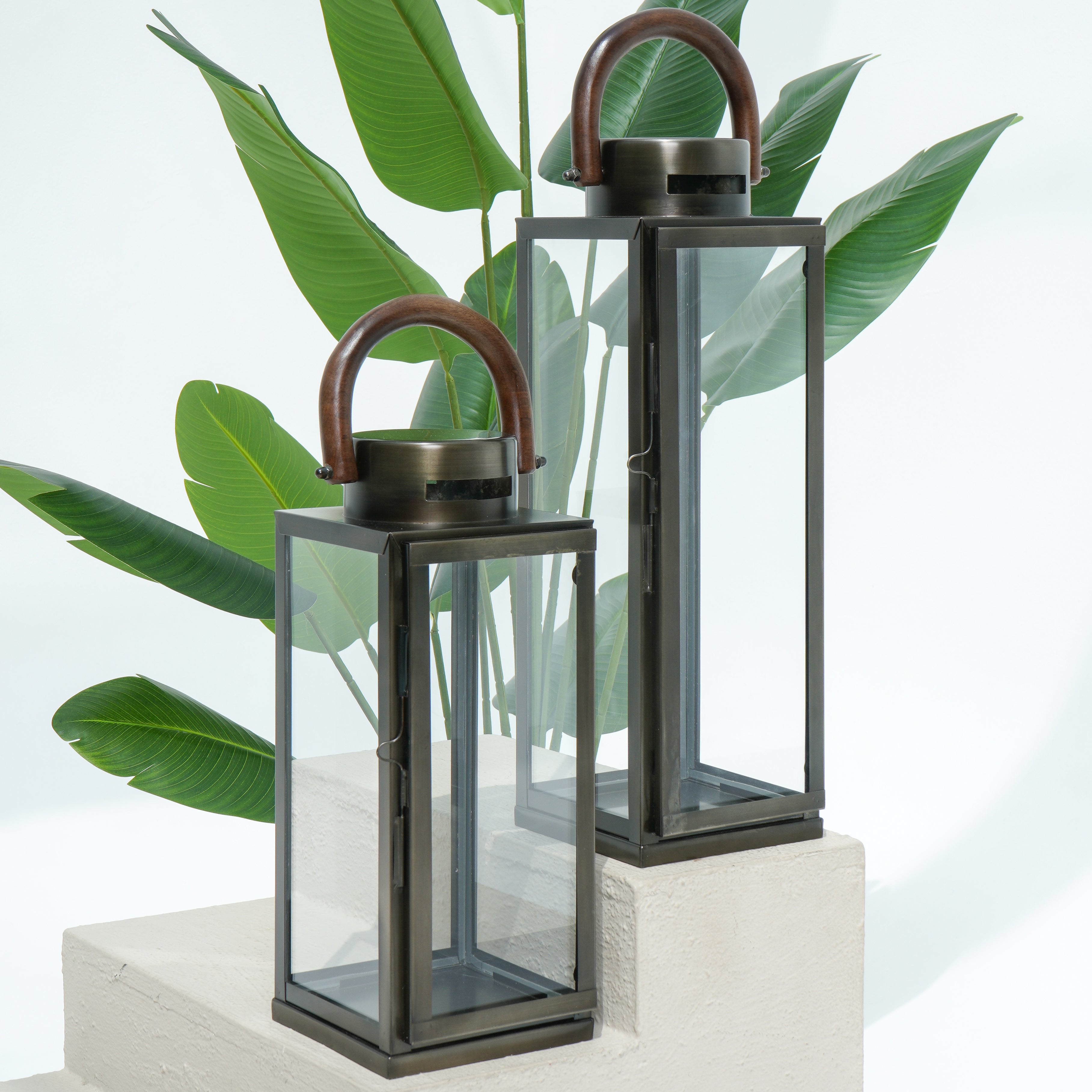 Flickering Harmony Long Lantern