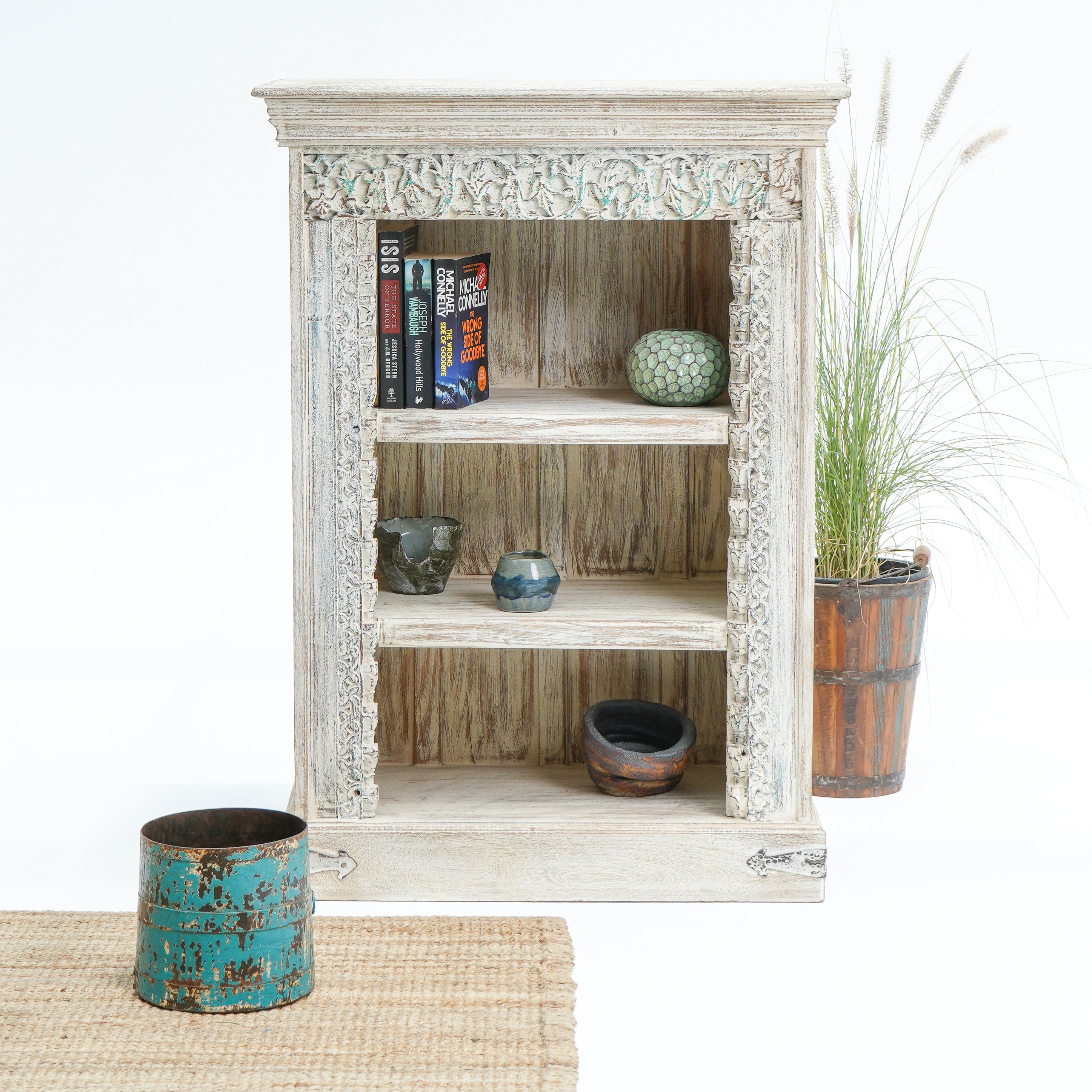 RUSTIC LUXE WOODEN BOOKSHELF