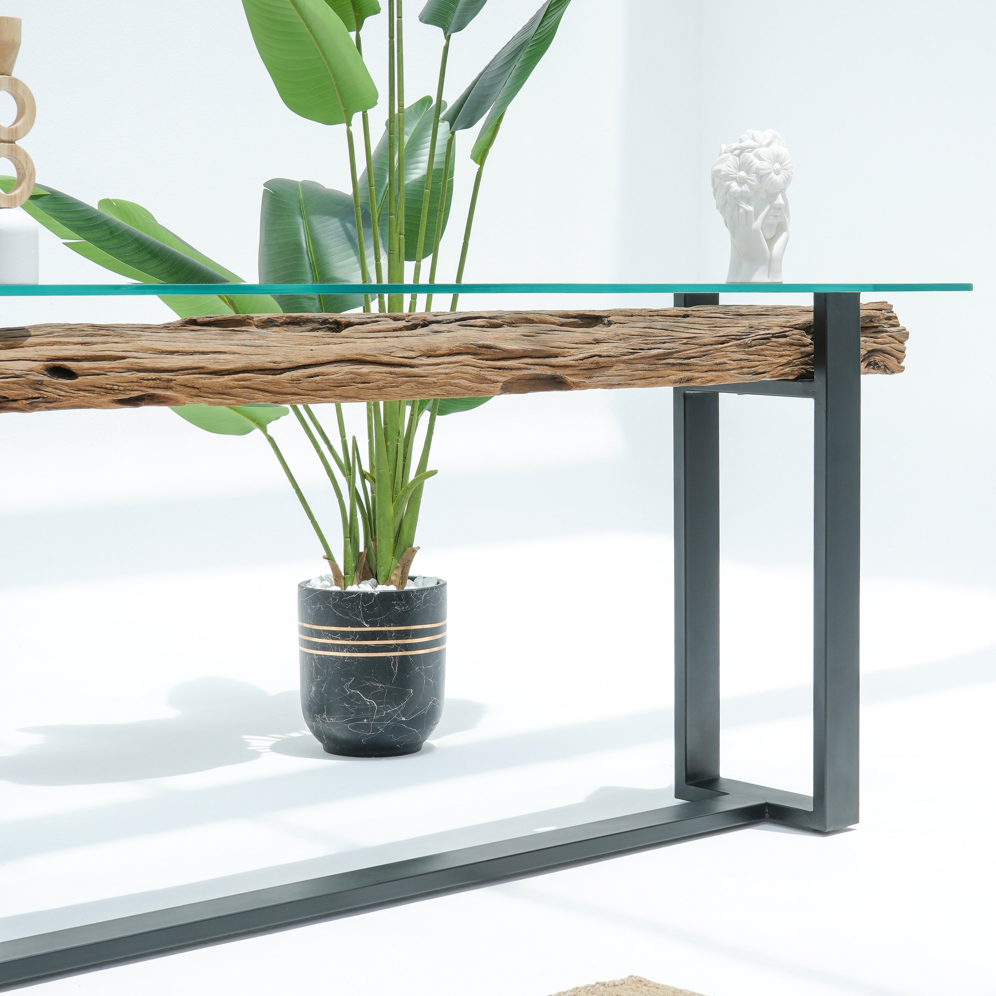 RAILWAY LOG CONSOLE TABLE