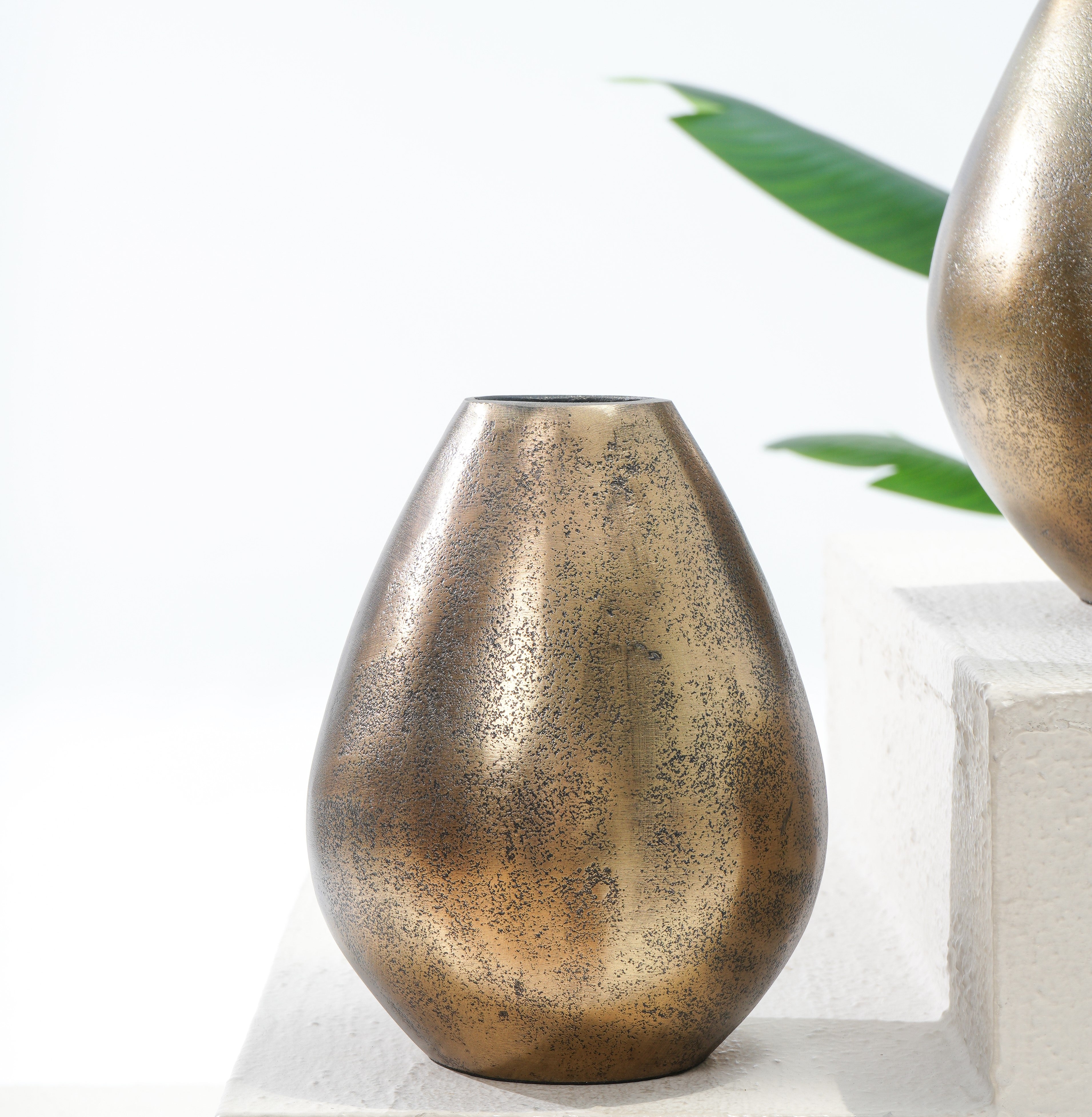 PETAL PERFECTION BIG FLOWER VASE