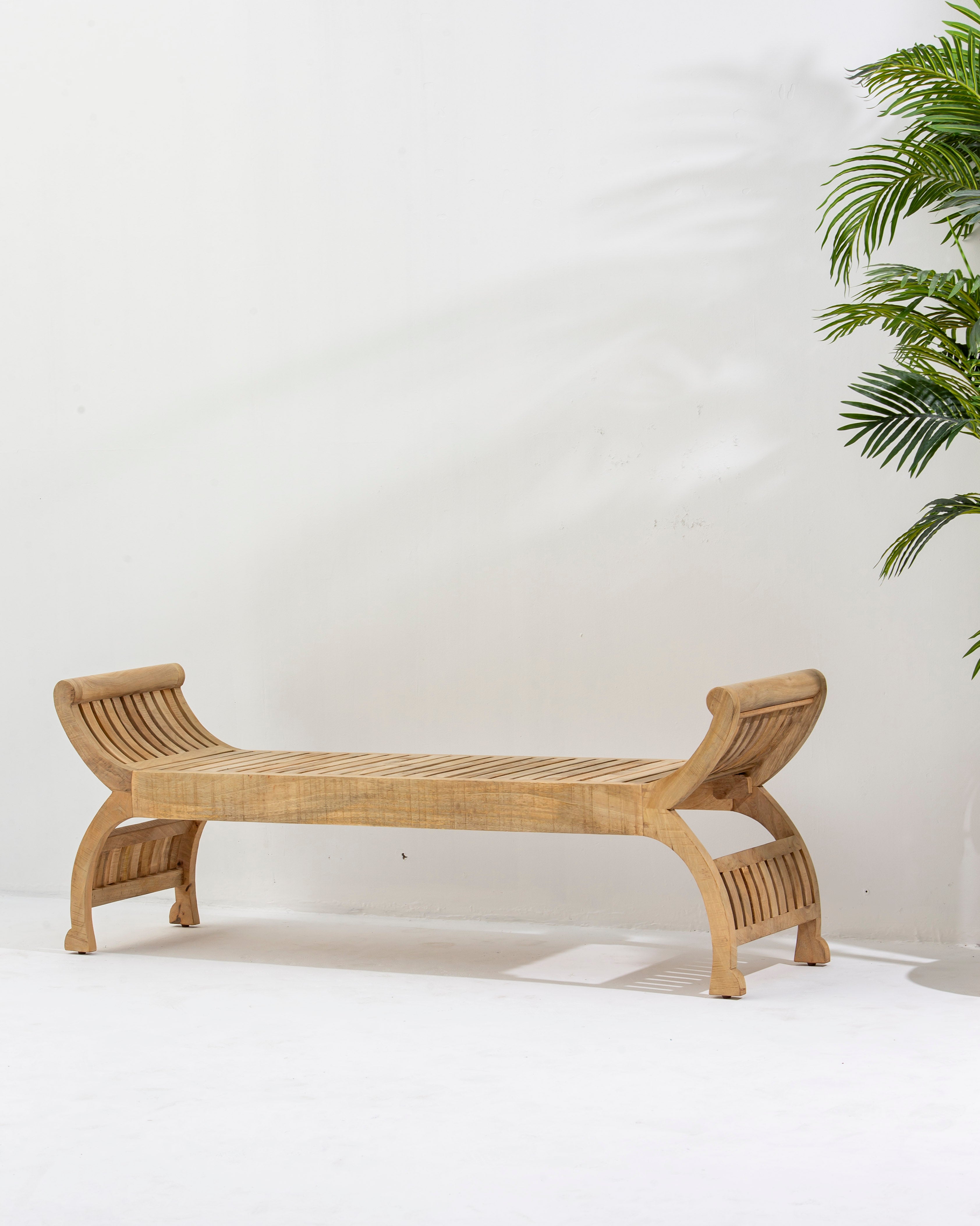 ARCO CURVED WOODEN PETTY BENCH