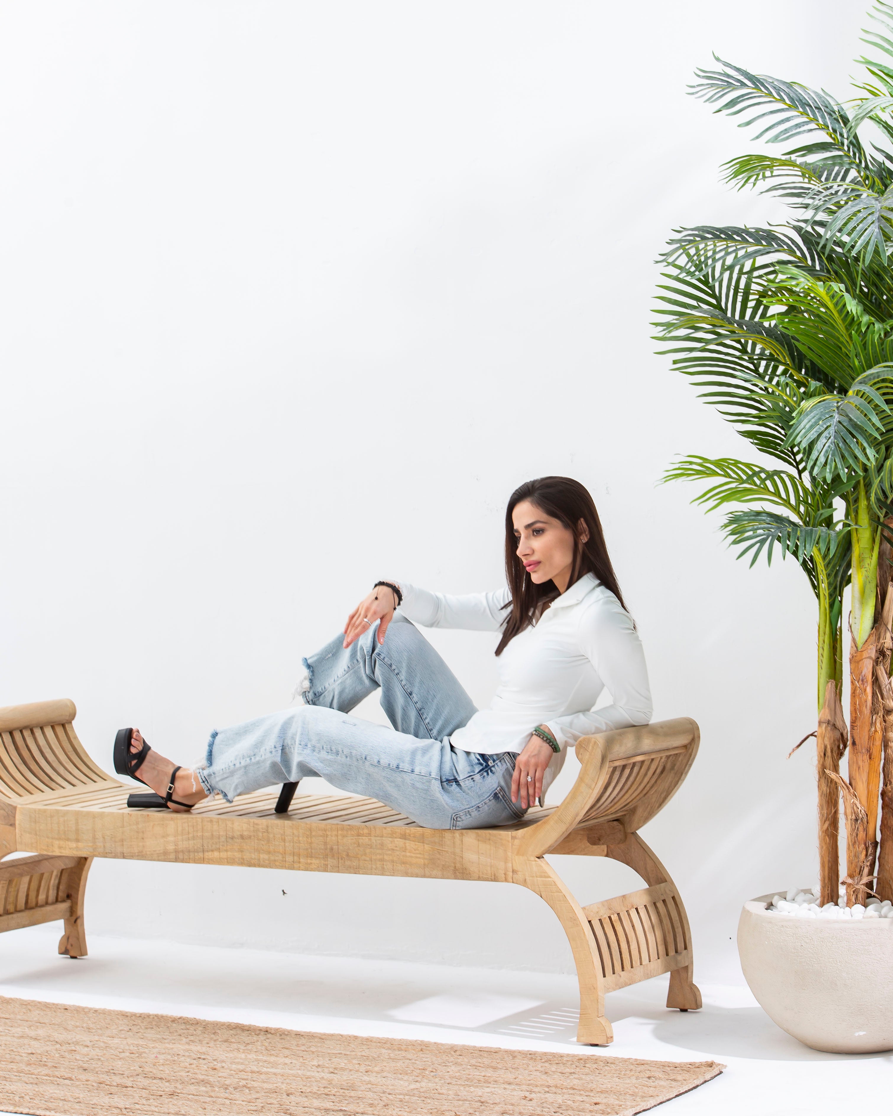 ARCO CURVED WOODEN PETTY BENCH