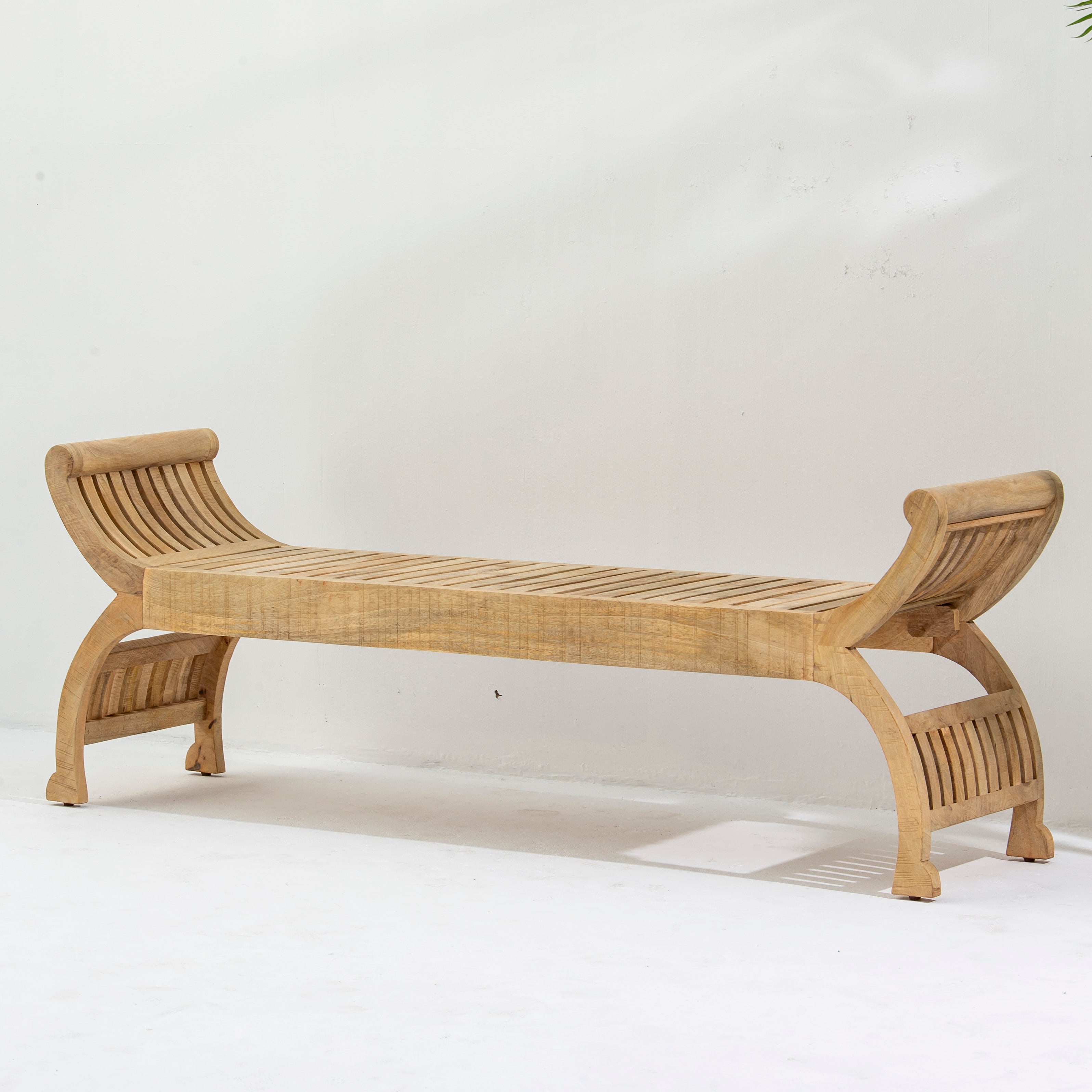 ARCO CURVED WOODEN PETTY BENCH