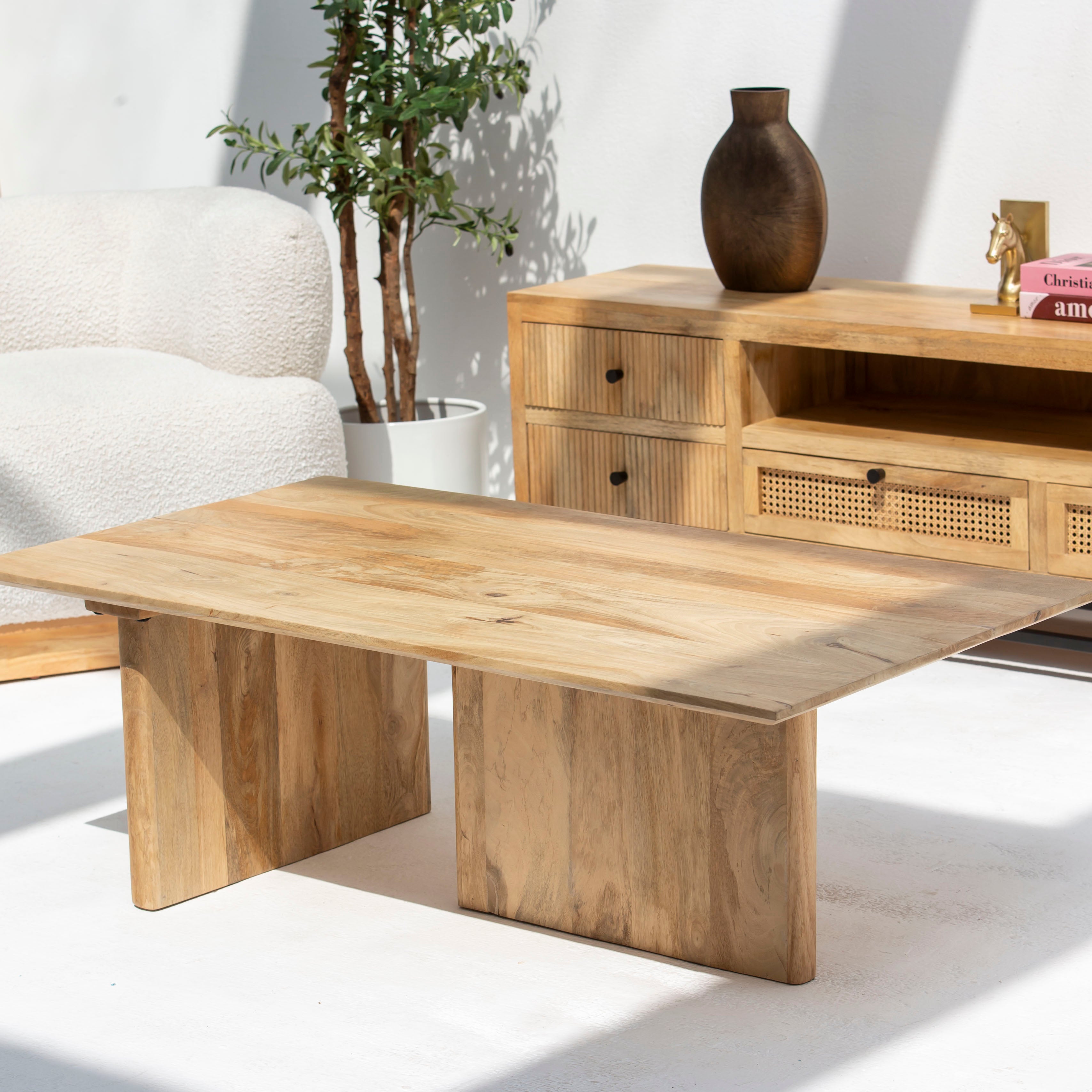 MONTERA WOODEN COFFEE TABLE - Art and craft furniture 