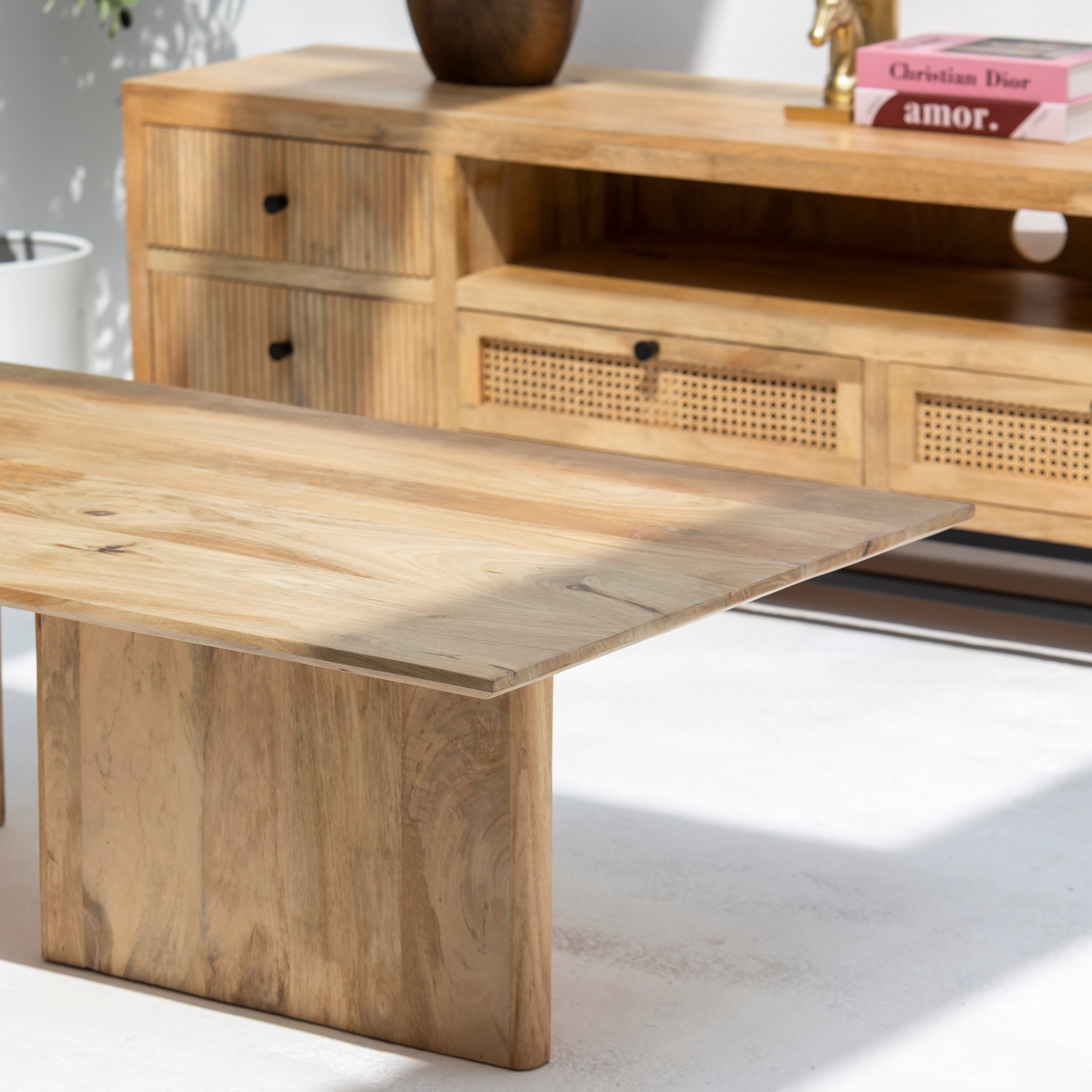 MONTERA WOODEN COFFEE TABLE - Art and craft furniture 