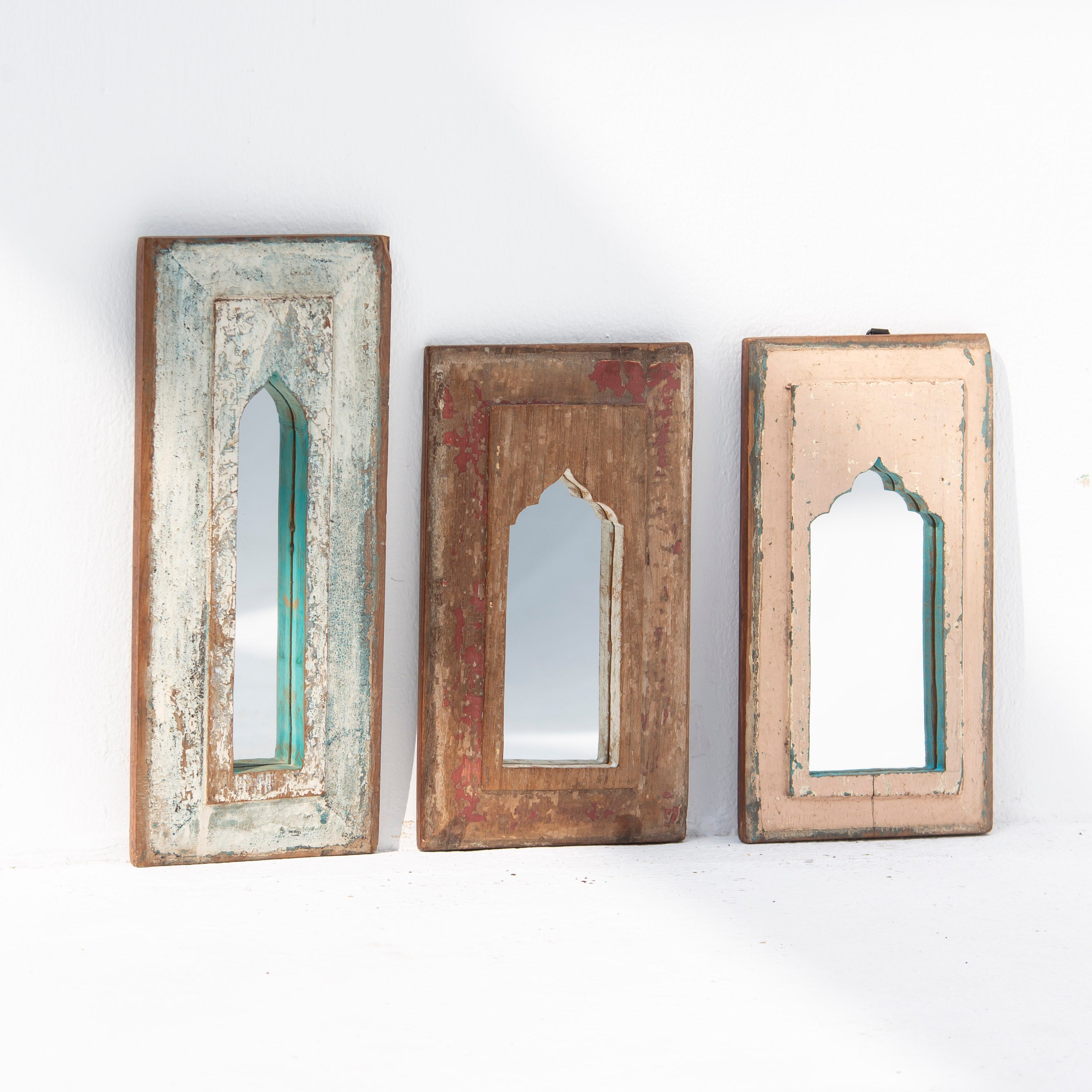 Small Mix Colour and Mix Size Rustic Finish Hand Antique Wall Decor - Art and craft furniture 