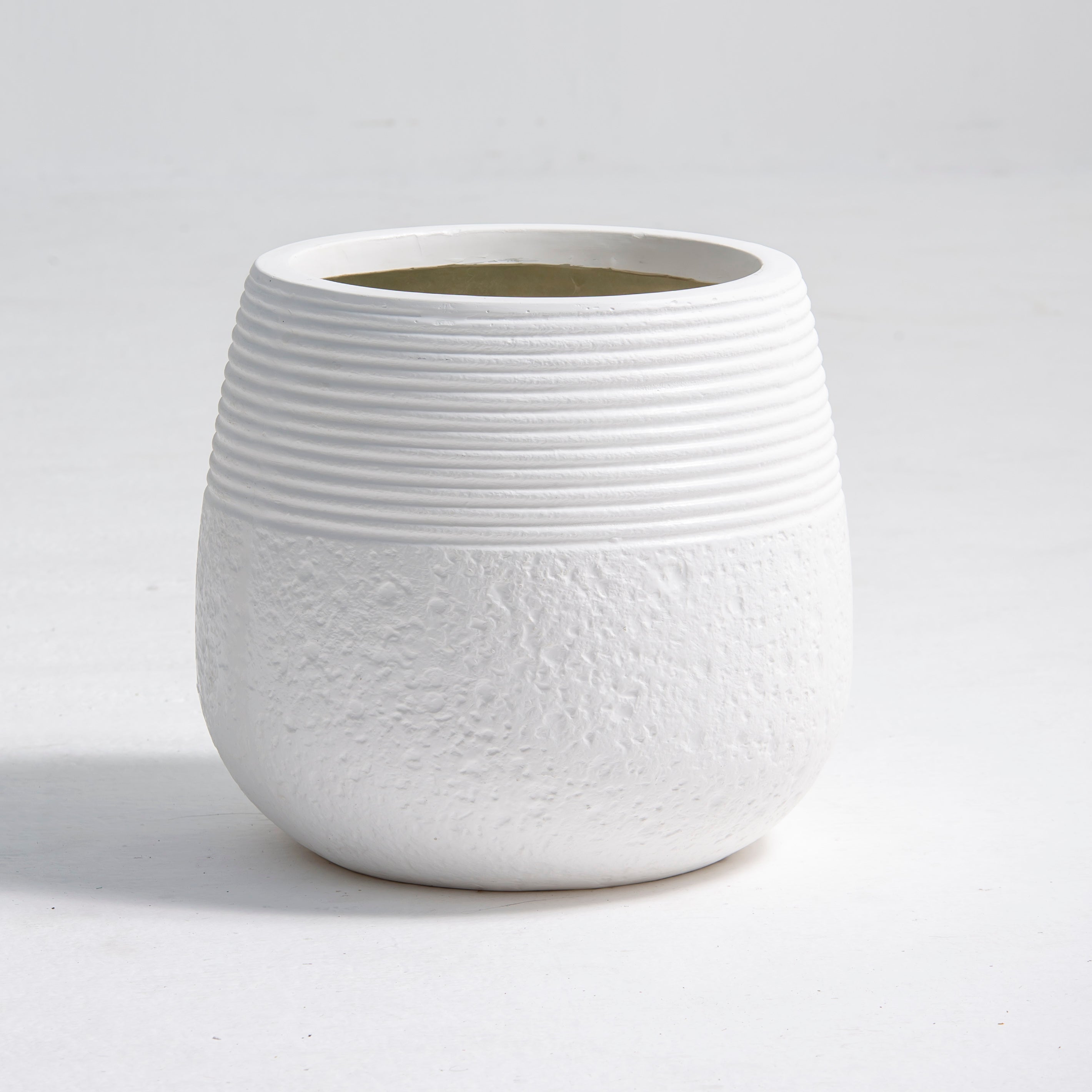 ZENO ROUND PLANTER - Art and craft furniture 