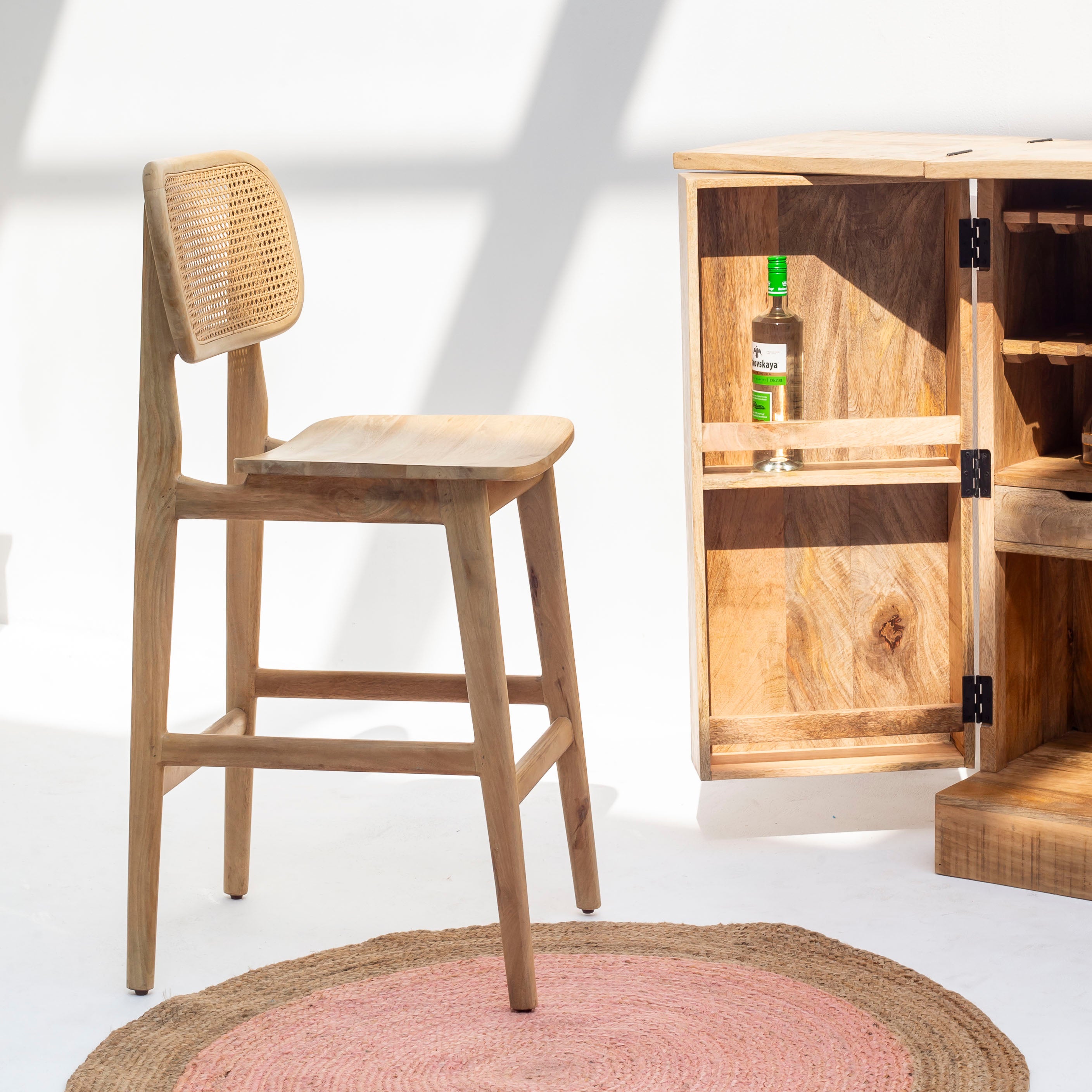MINIMALIST WOODEN RATTAN BAR STOOL