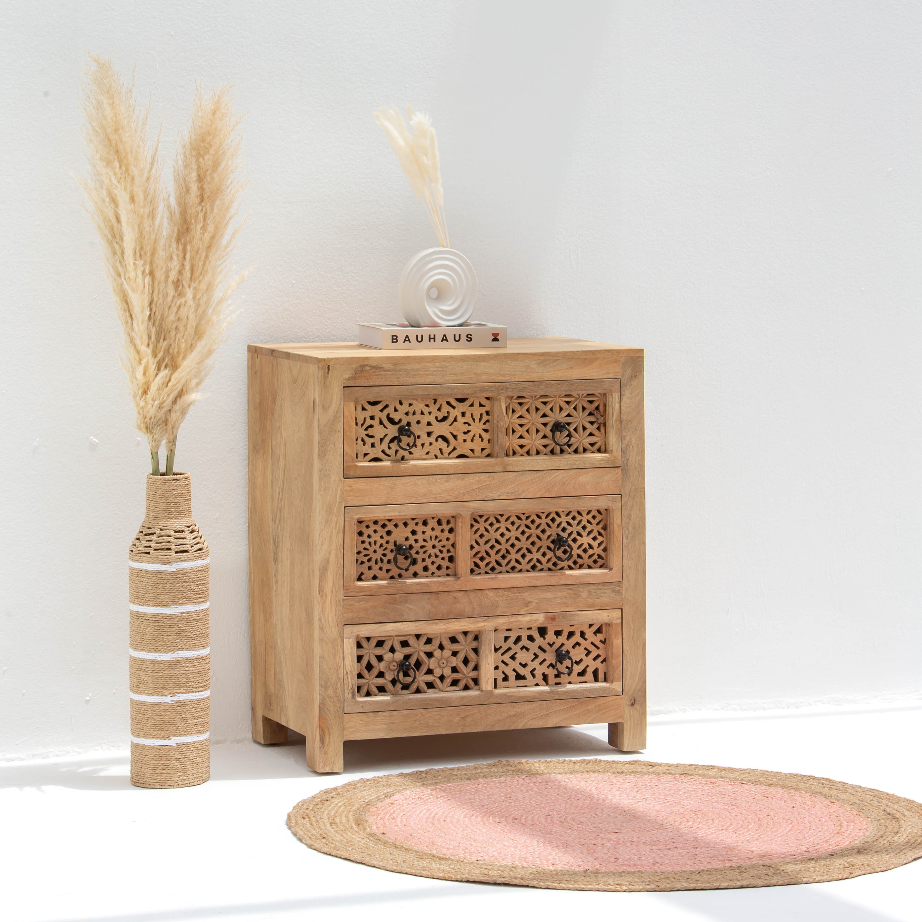 SIERRA WOODEN CARVING DRAWCHEST