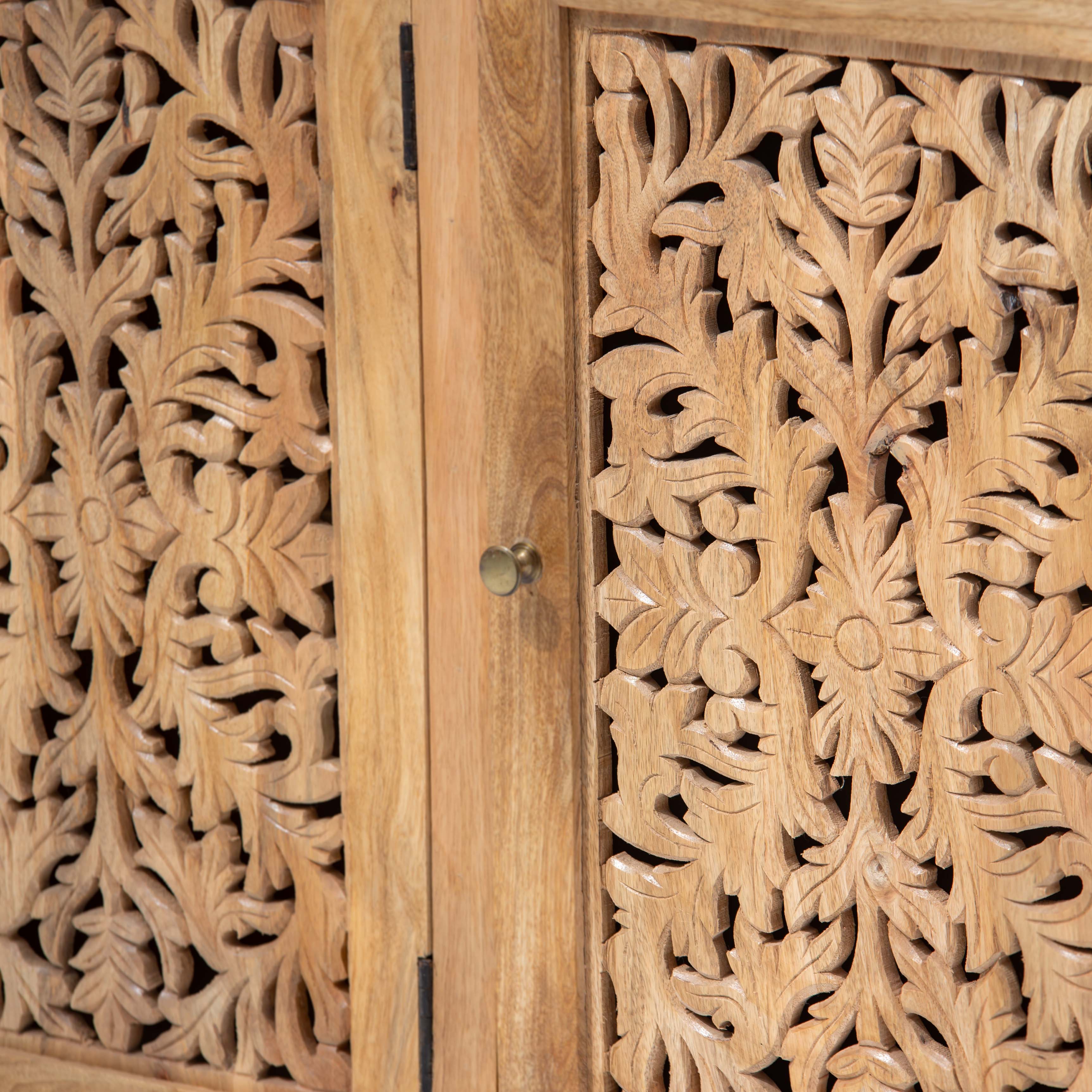 ZENVIA WOODEN CARWING FOUR DOOR SIDEBOARD