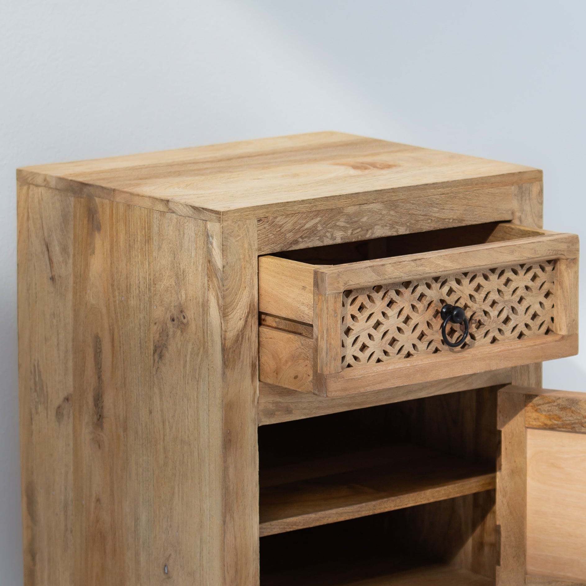 SIERRA WOODEN  ONE DRAWER ONE DOOR NIGHTSTAND TABLE