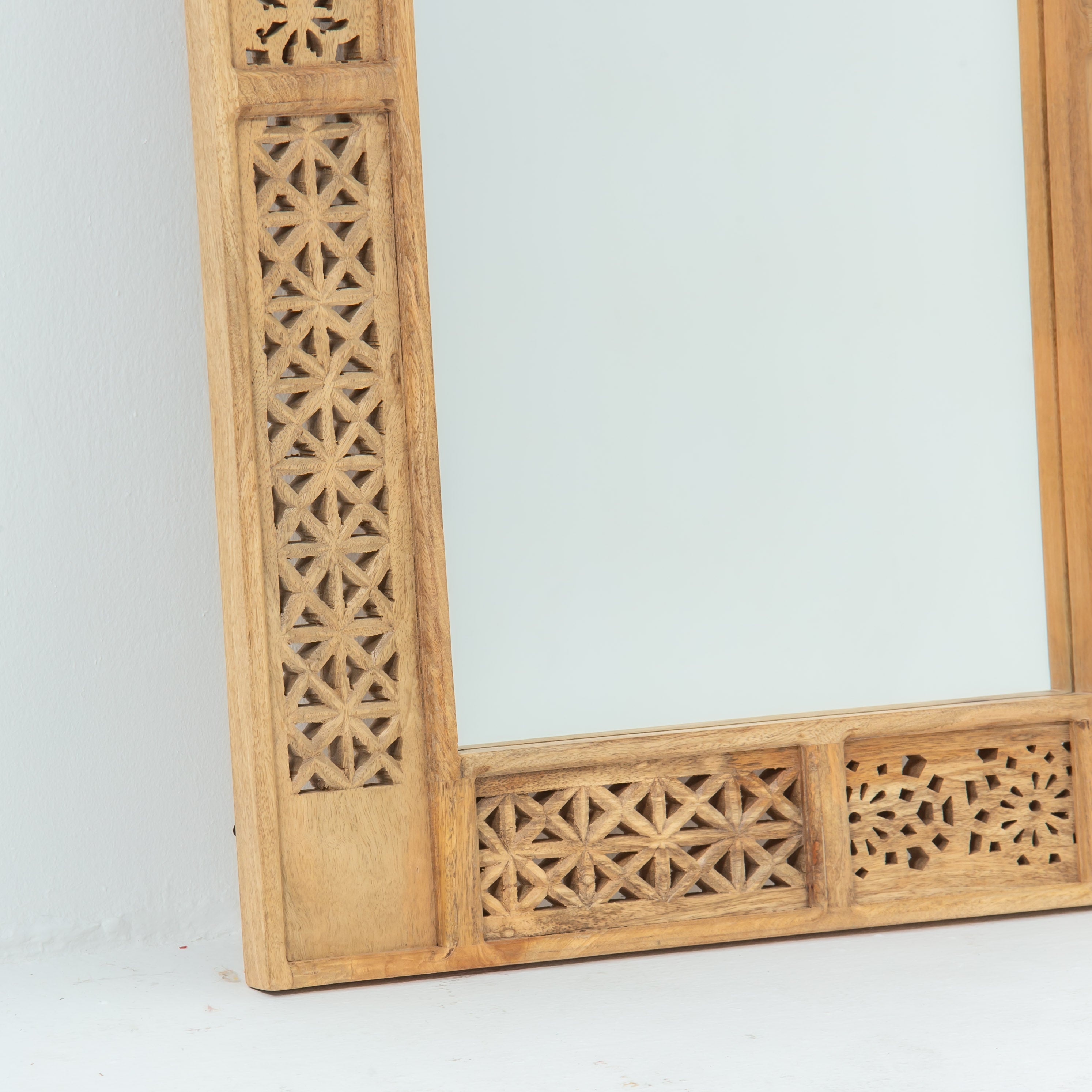 SIERRA WOODEN CARVING MIRROR FRAME