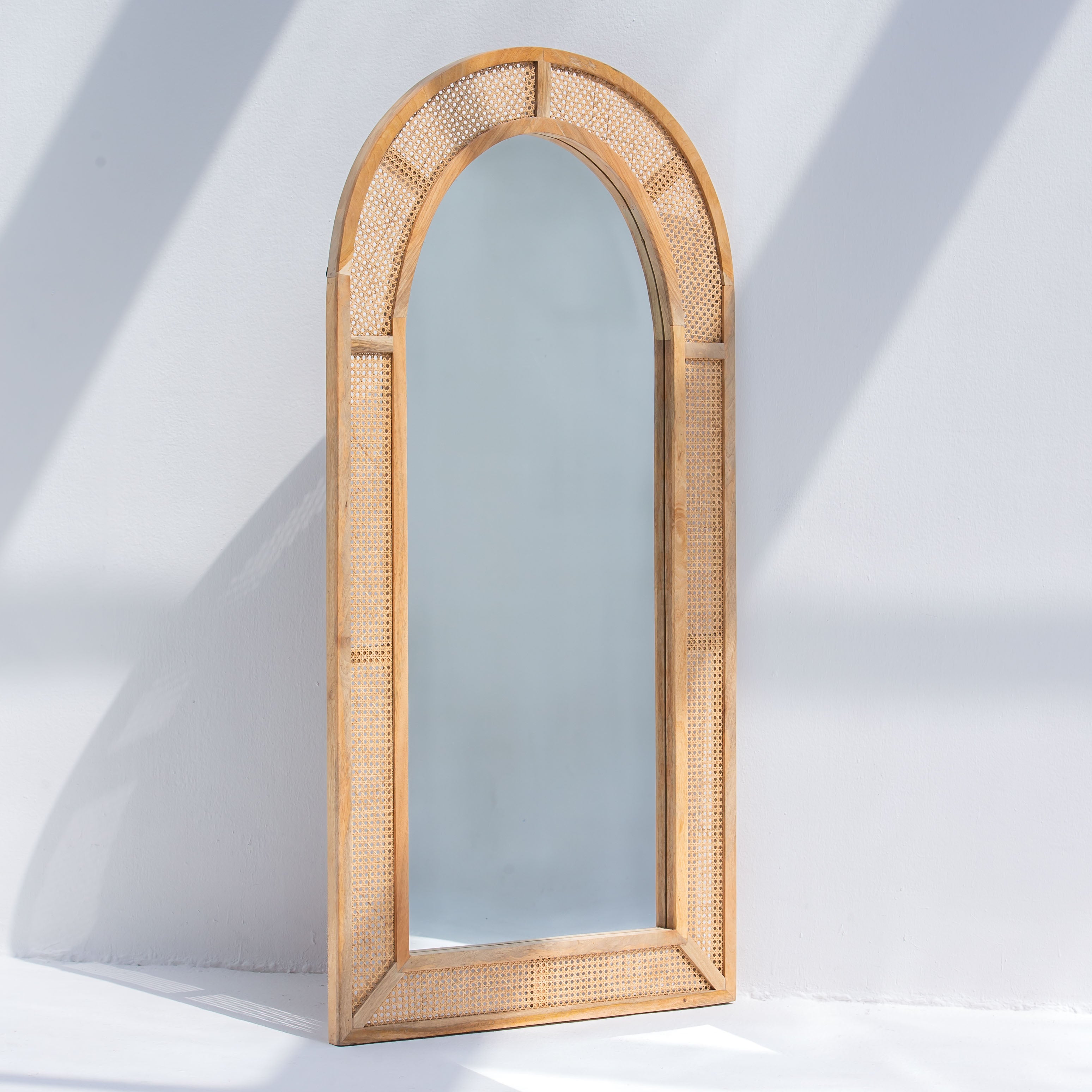 CANOVIA CANE ROUND TOP MIRROR FRAME