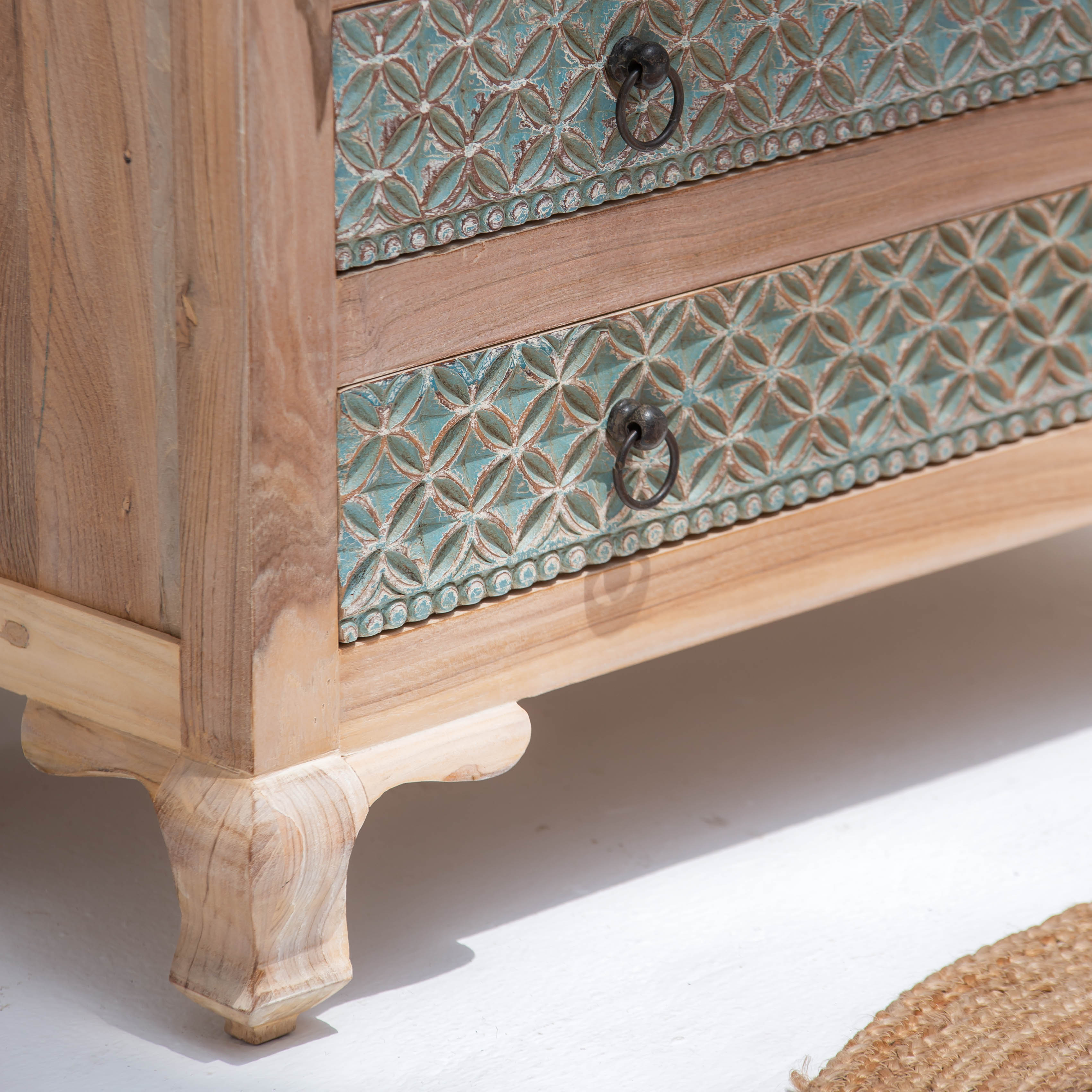 CHARLORE WOODEN FIVE DRAWER DRAWCHEST