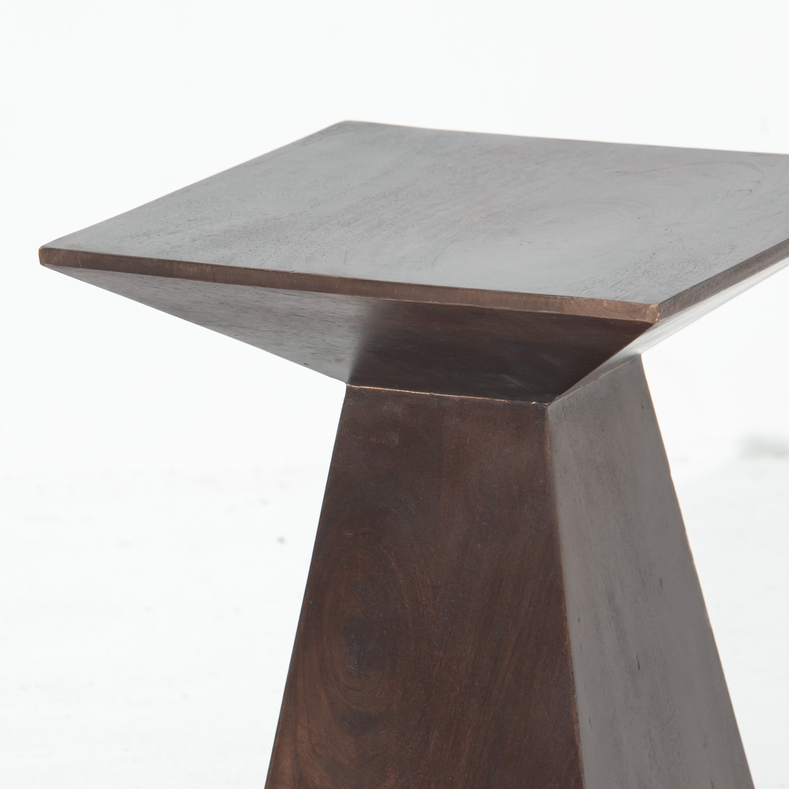 MONTERA WOODEN SIDETABLE