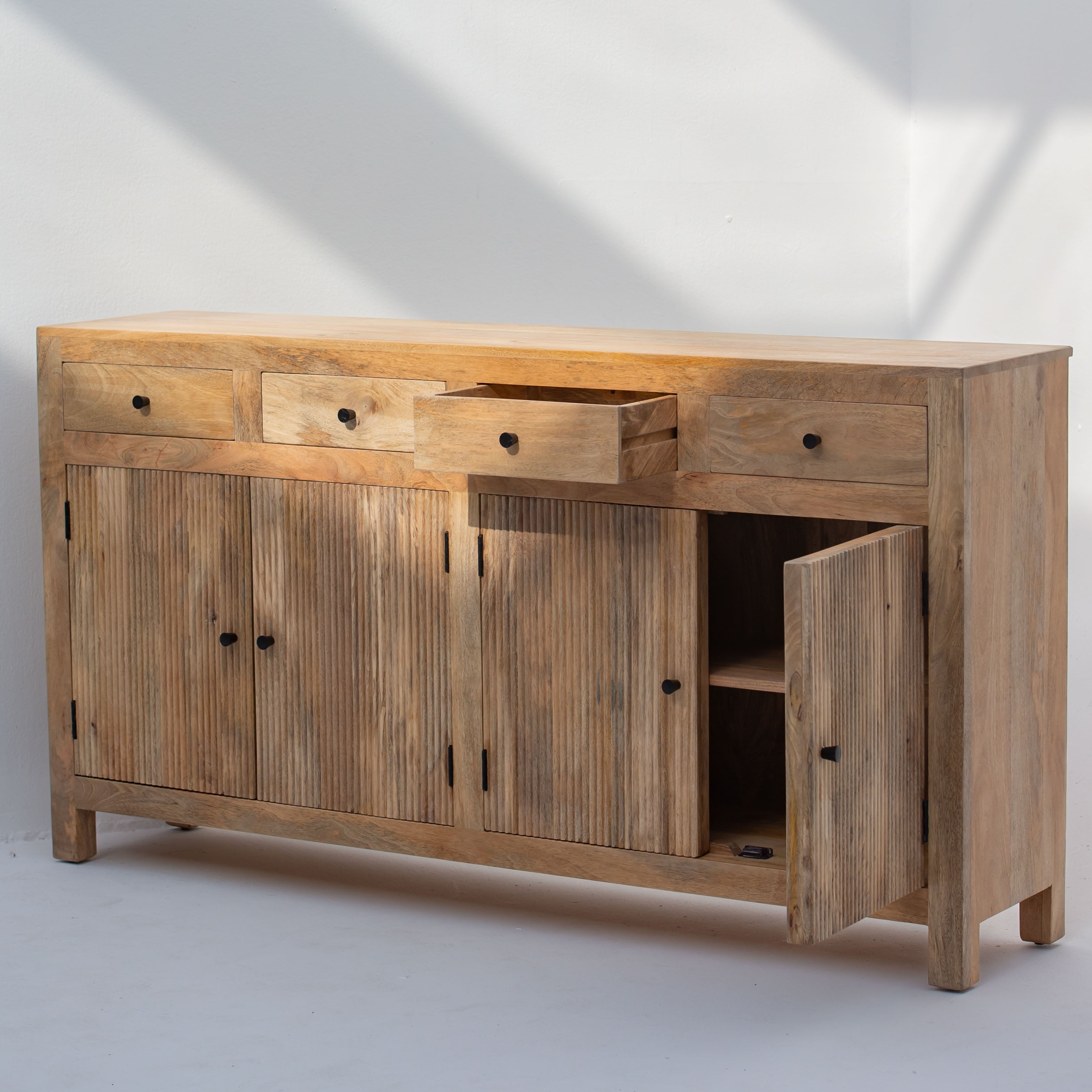 LUWIN LINNING  DOOR - DRAWER SIDEBOARD