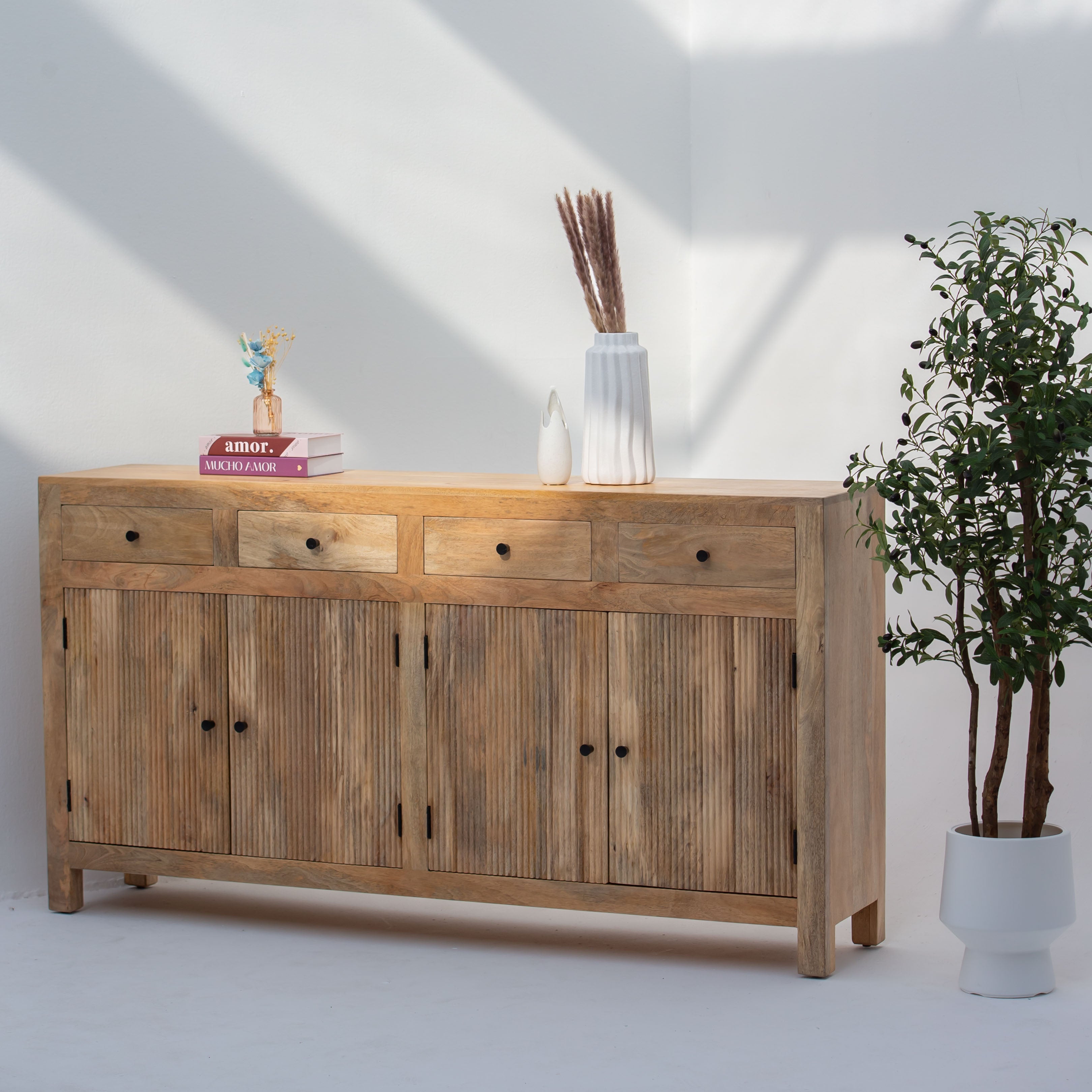 LUWIN LINNING  DOOR - DRAWER SIDEBOARD