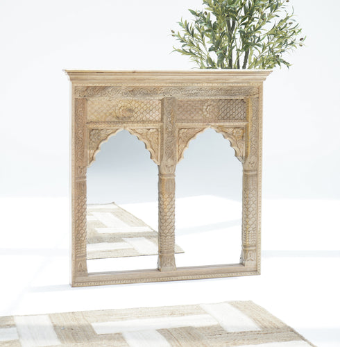 BRILLIANCE MEHRAB MIRROR FRAME