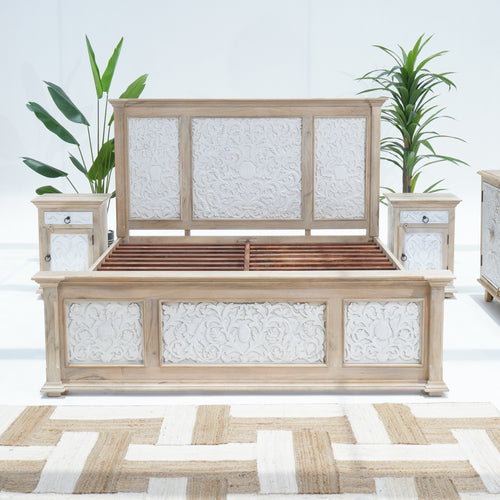 WDN CARVED THREE BLOCK BED