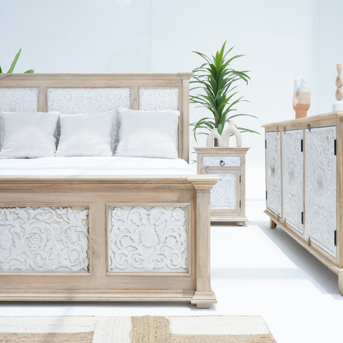 WDN CARVED THREE BLOCK BED