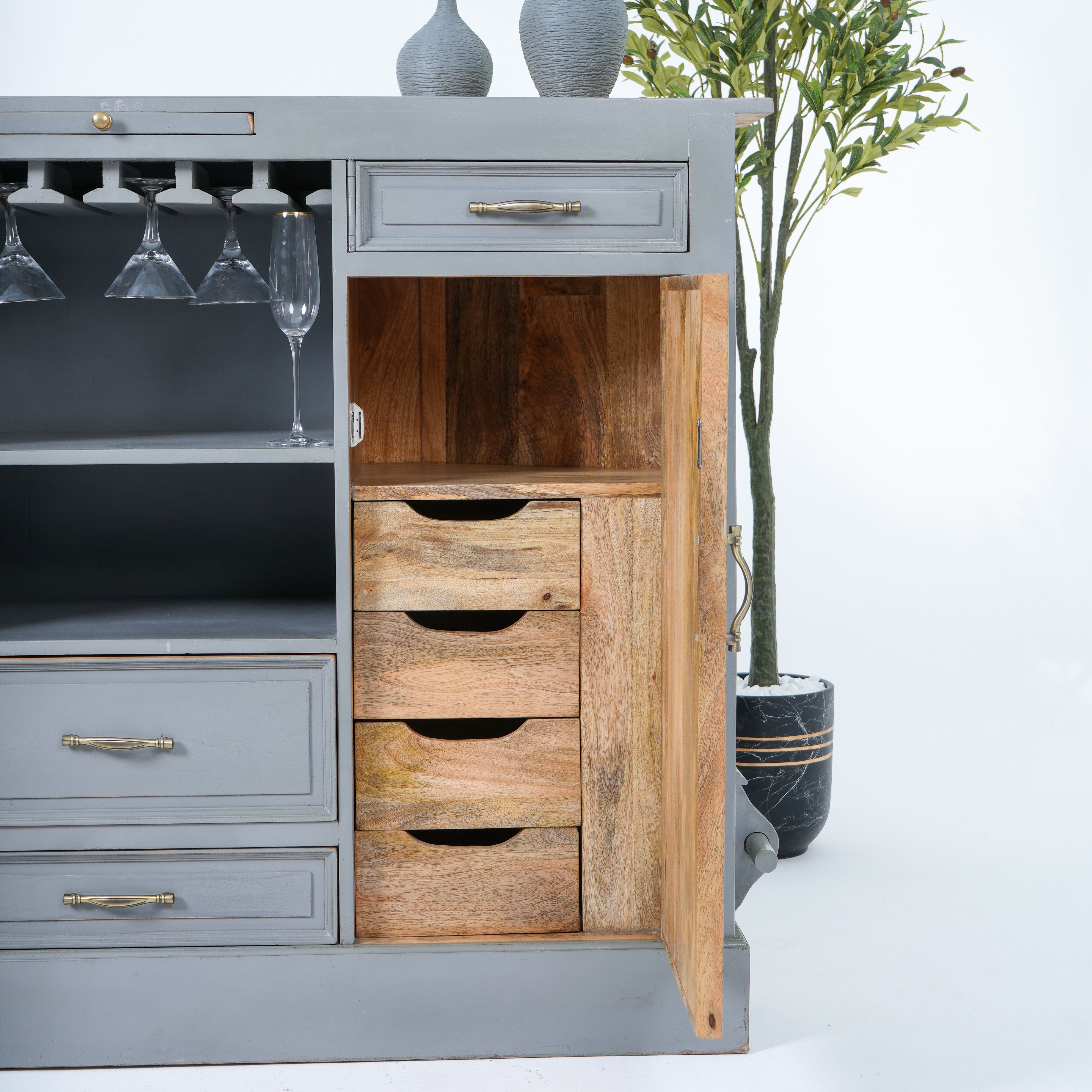 The Retro Reserve Bar Counter