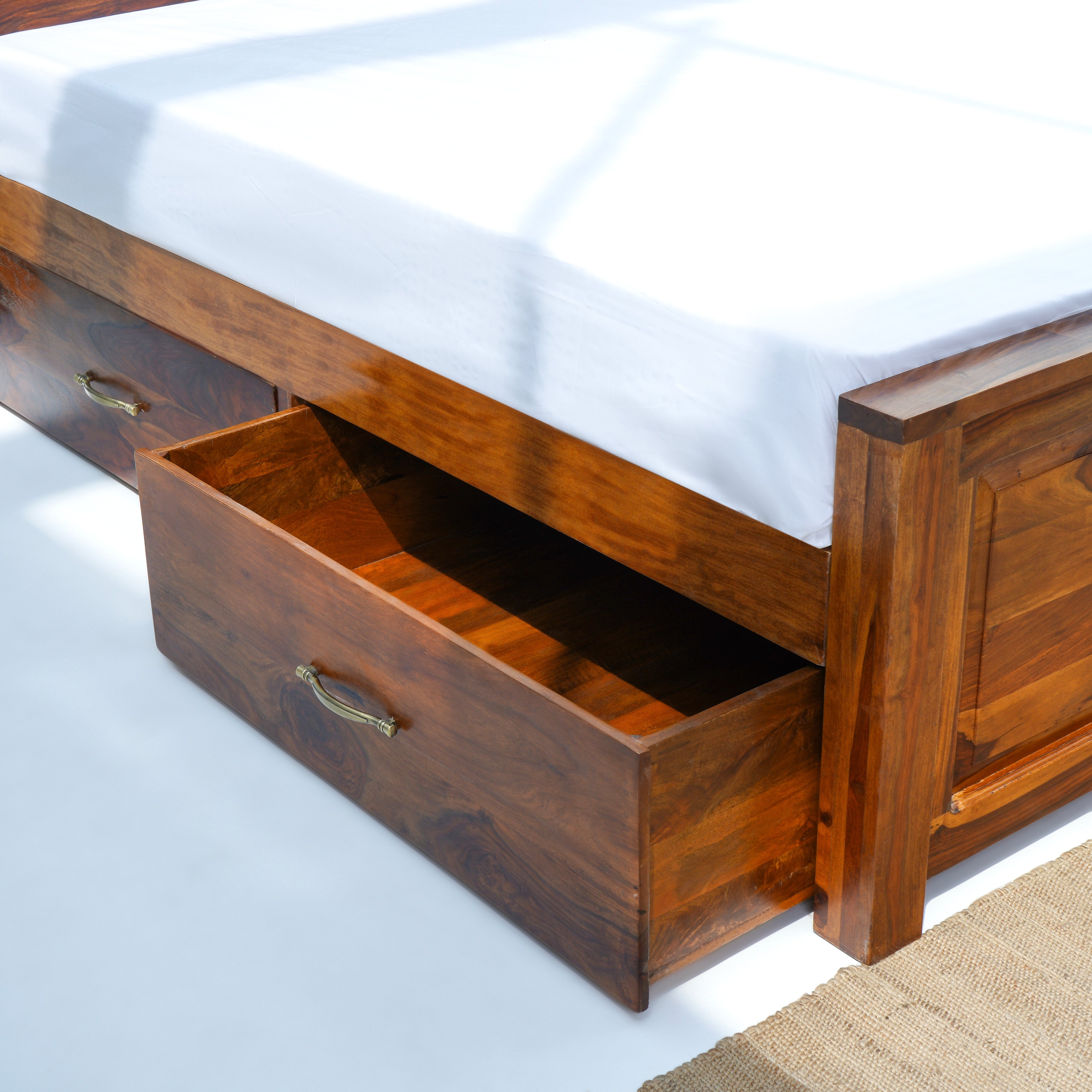 TILE  FTD-SHEESHAM WOOD STORAGE  BED