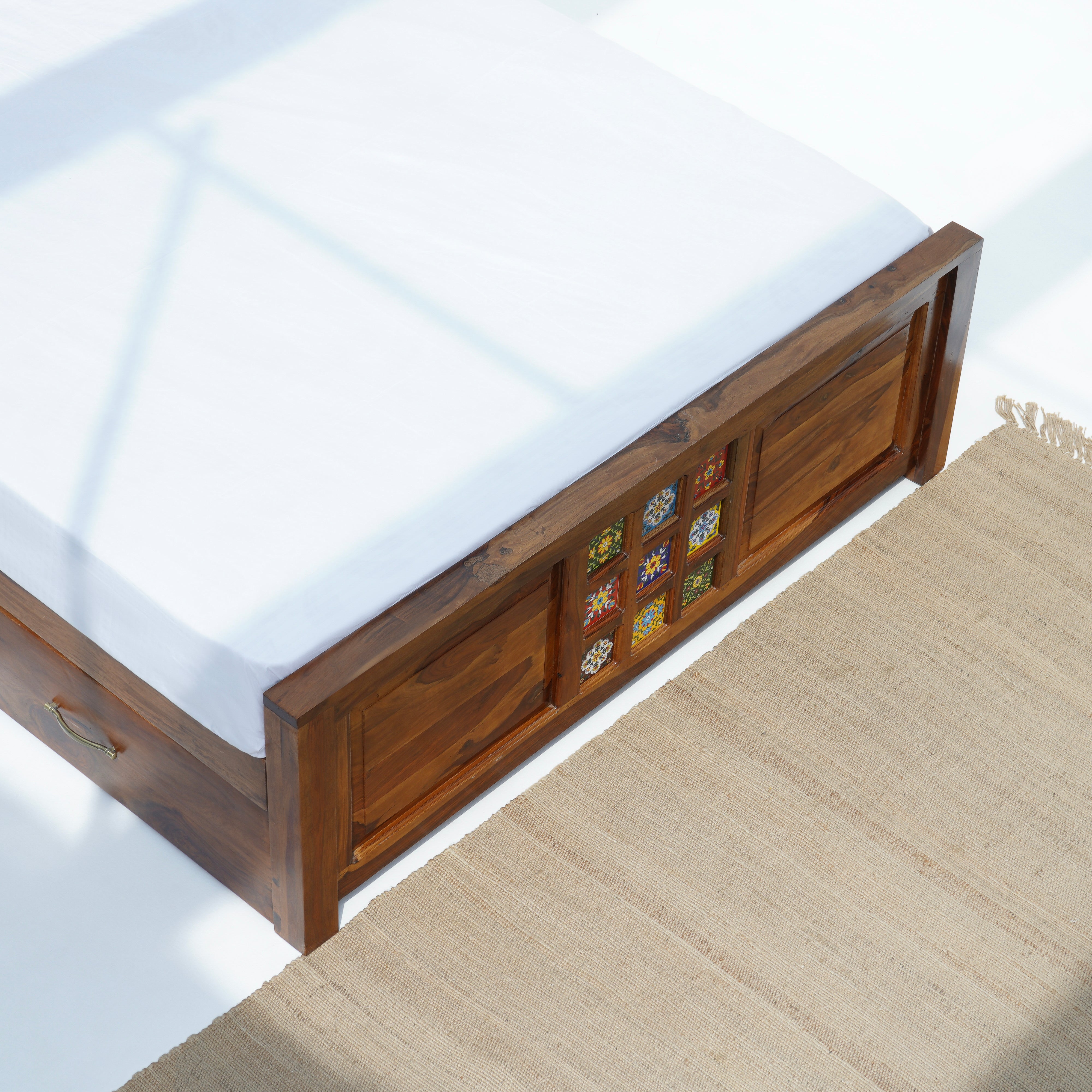 TILE  FTD-SHEESHAM WOOD STORAGE  BED