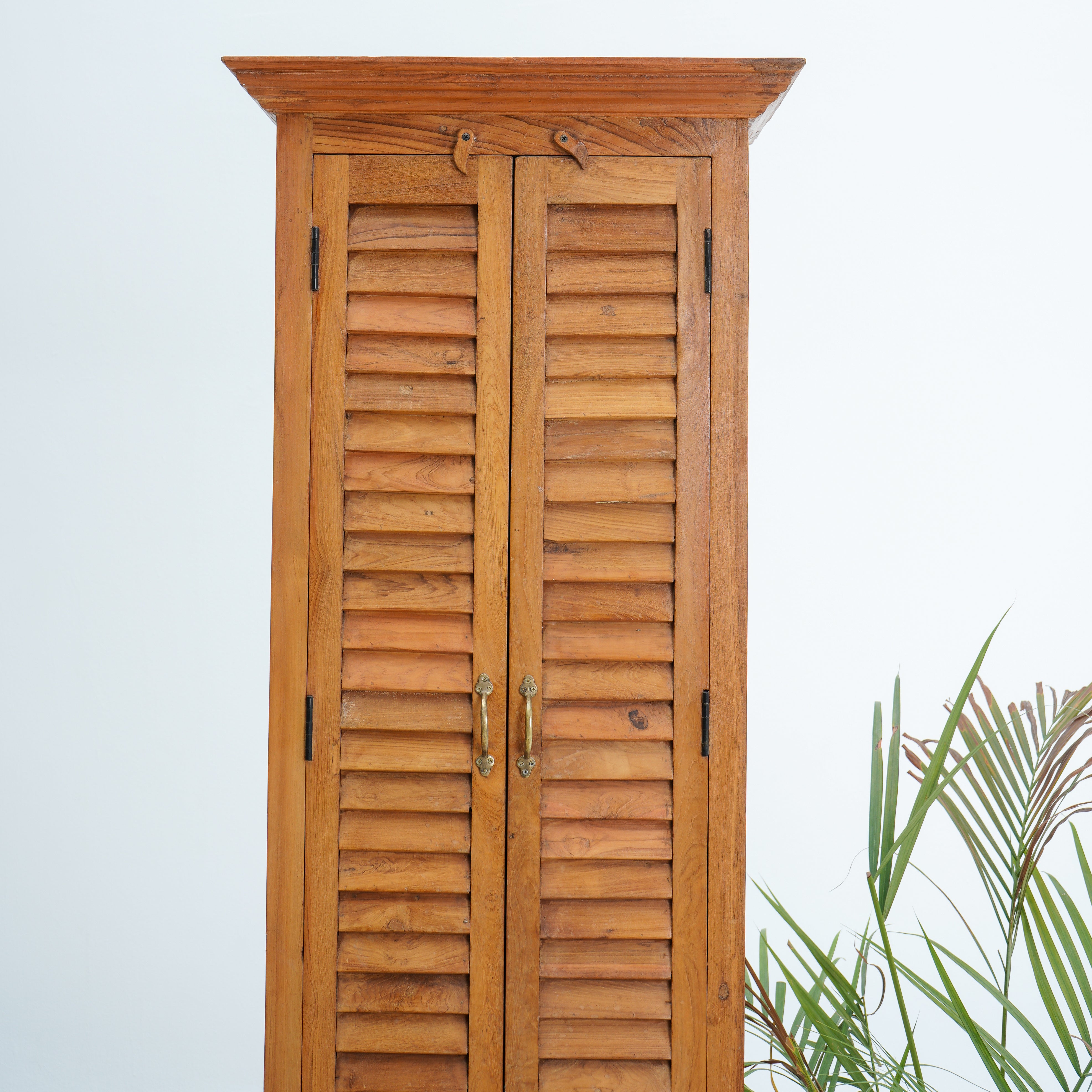 Noble Three Drawer Single Cabinet