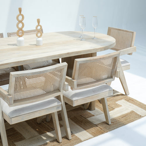 LUWIN PLAIN FINISH DINNING TABLE