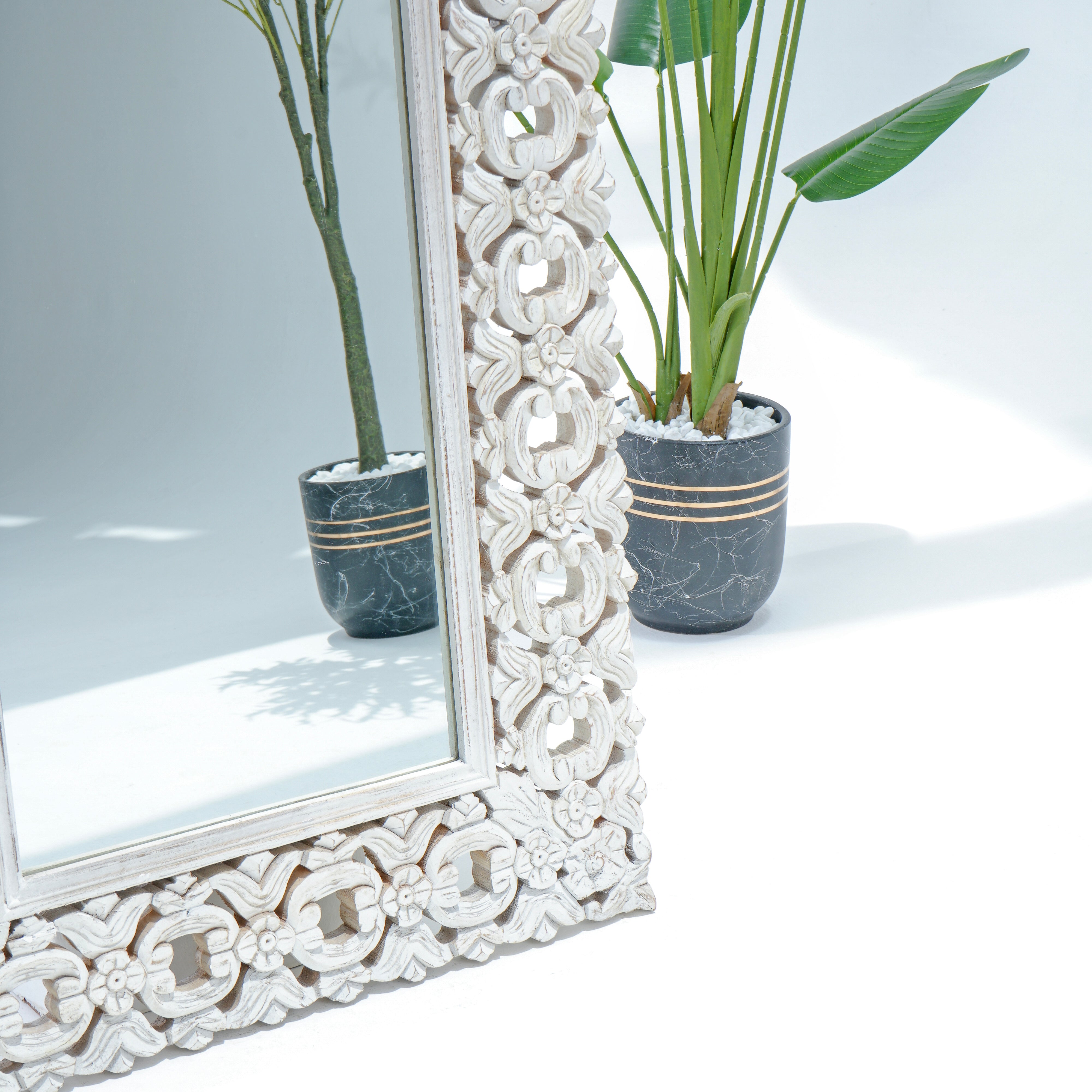 Buenos Aires Allure Carved Mirror Frame