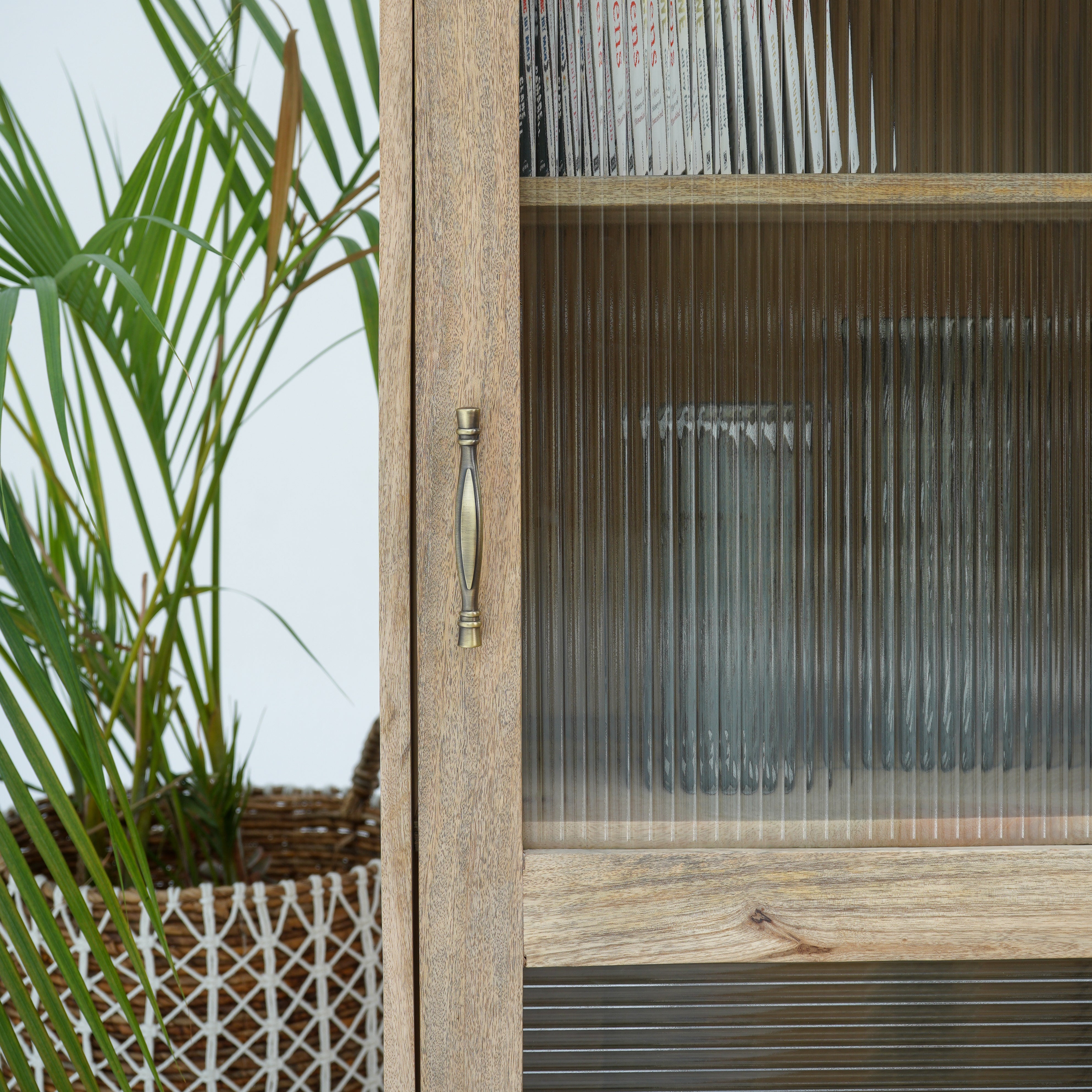 Classic One Glass Door Cabinet
