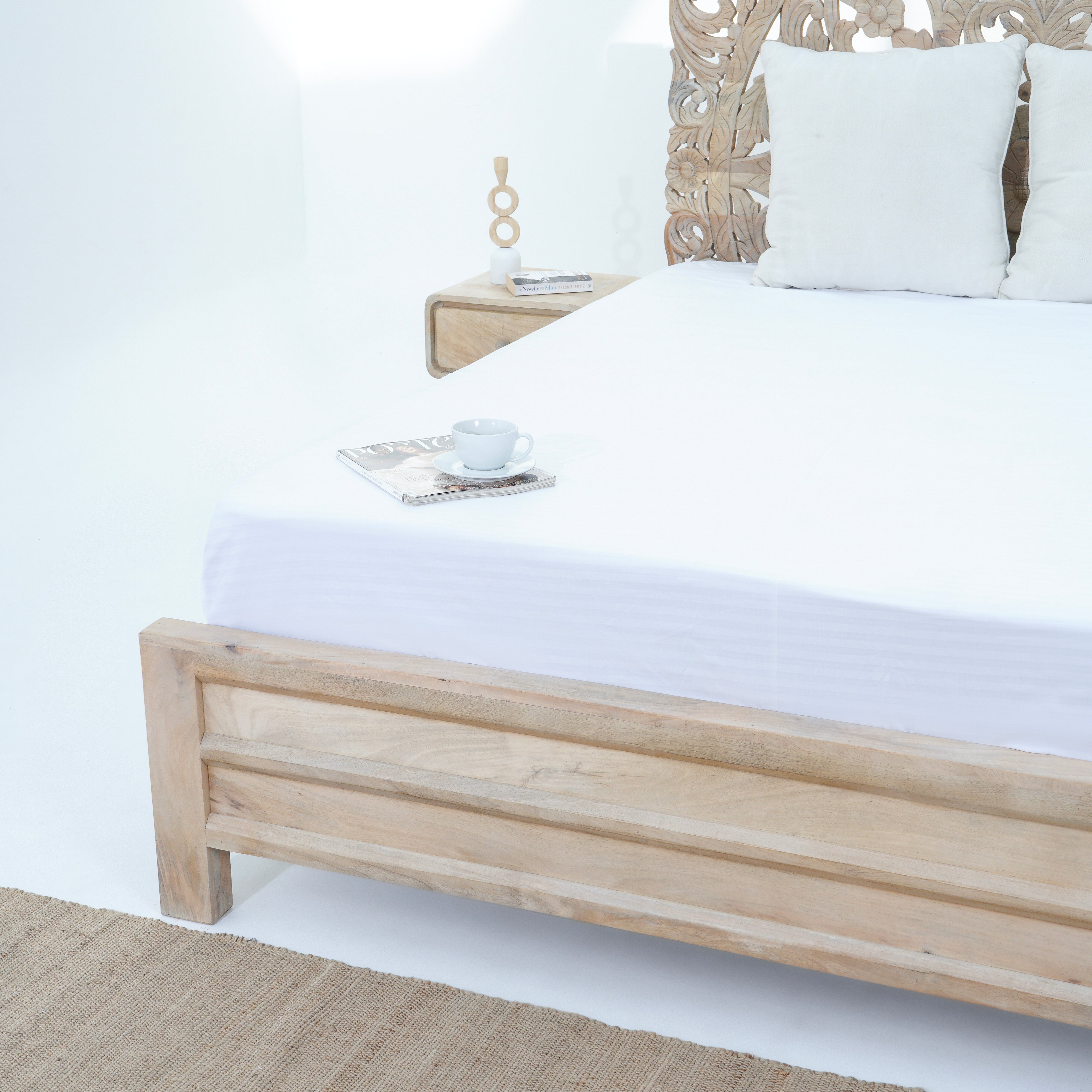 WDN CARVED PANEL BED