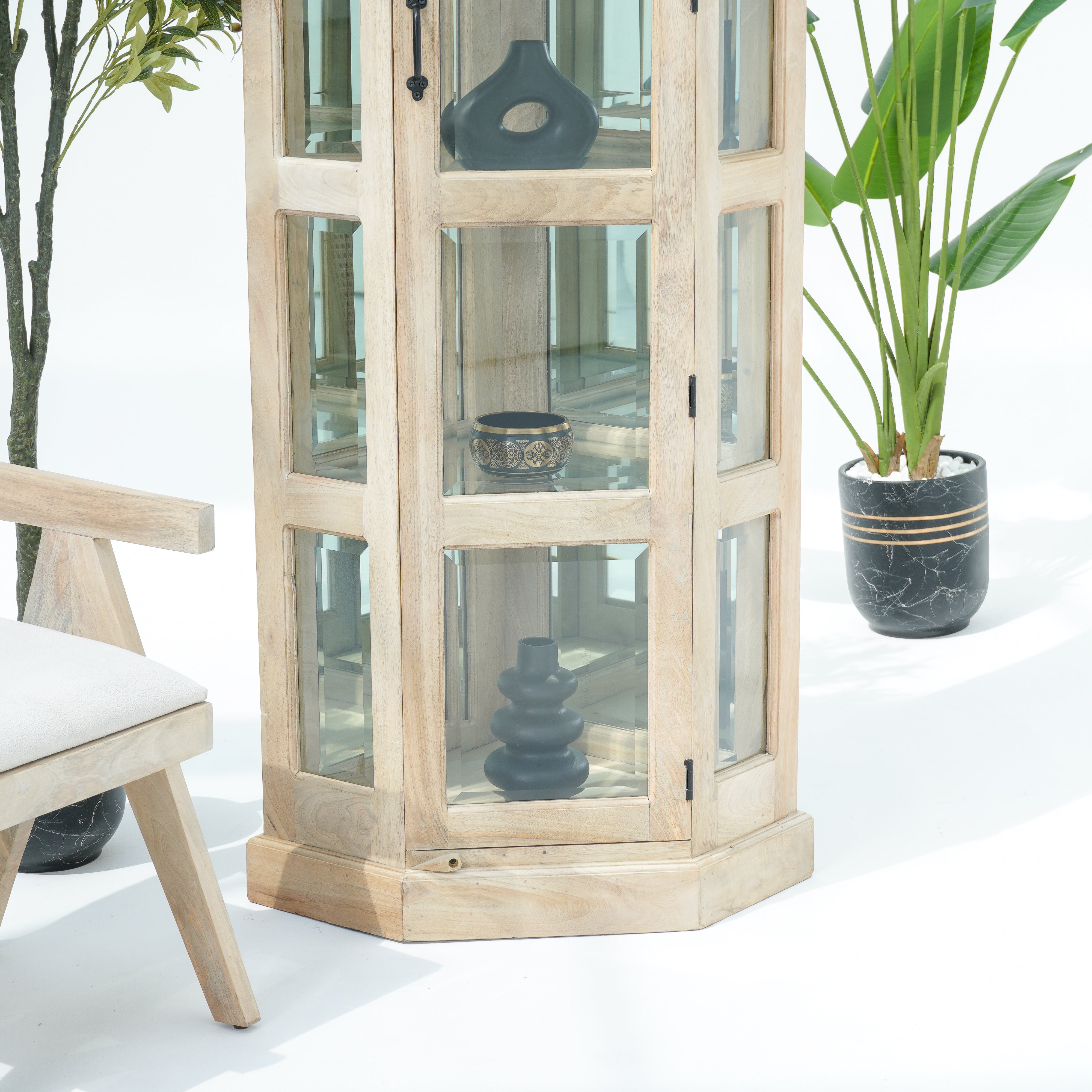 MANGO EDGE GLASS CORNER CABINET