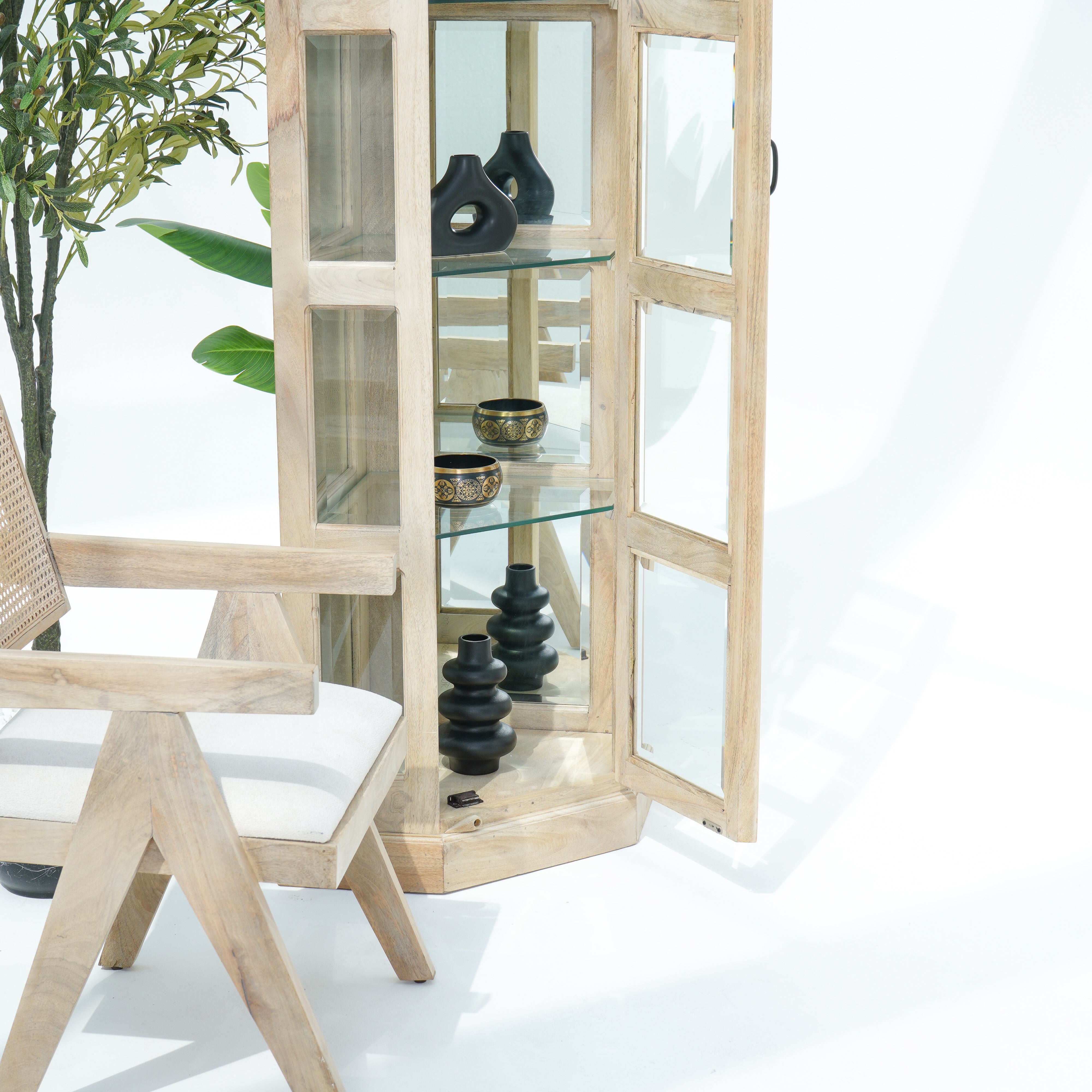 MANGO EDGE GLASS CORNER CABINET
