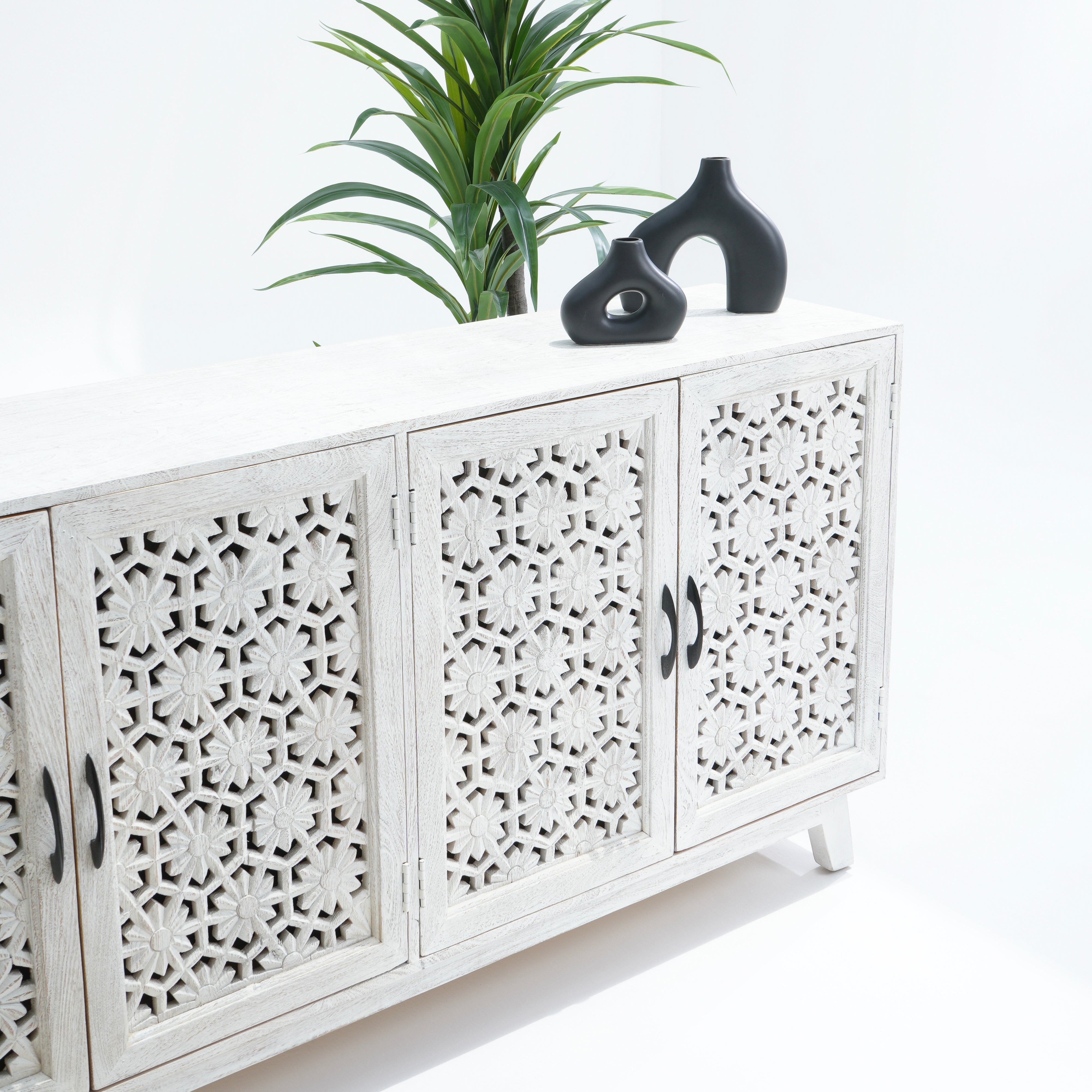 Carve four doors sideboard