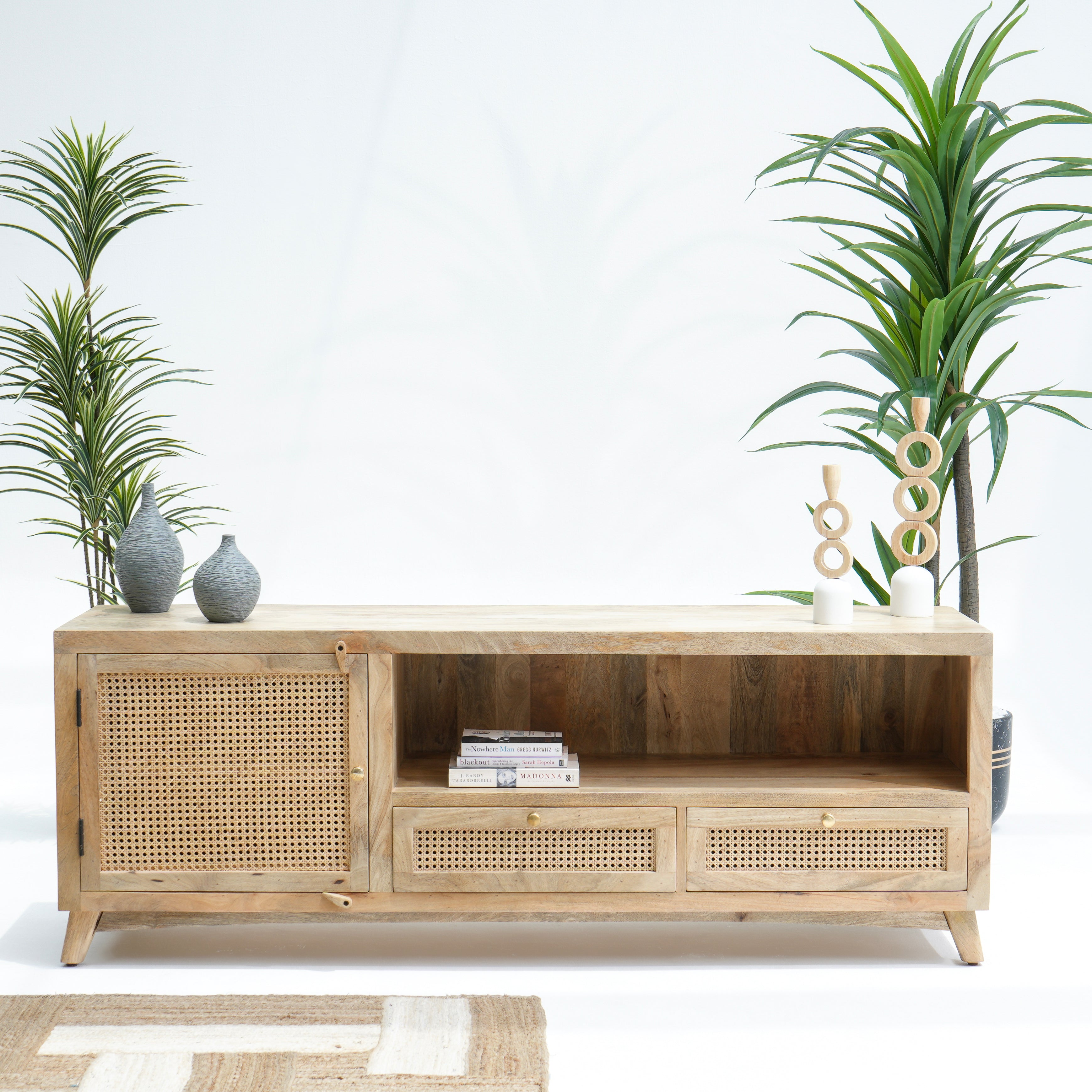 Plaza Rattan Tv stand