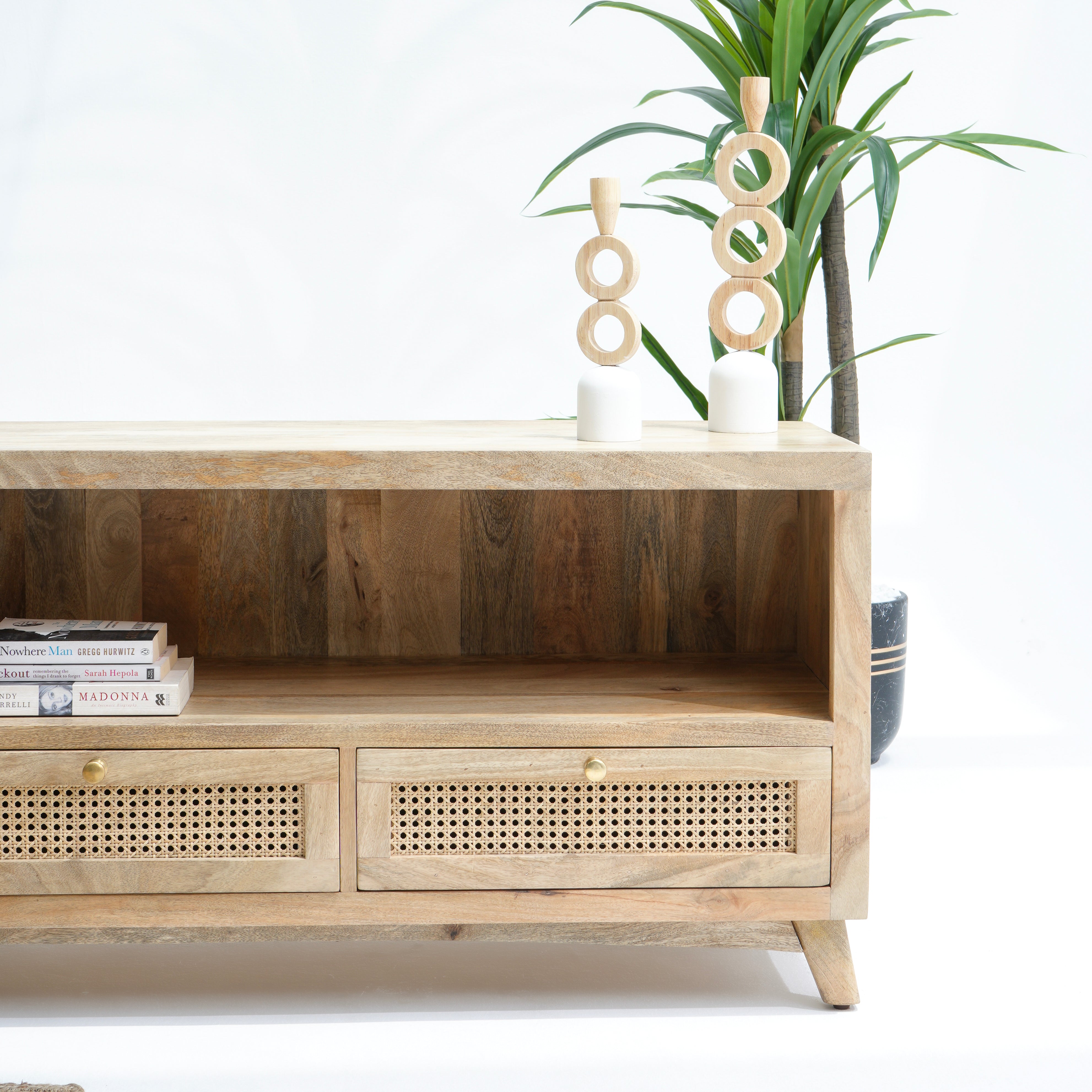 Plaza Rattan Tv stand