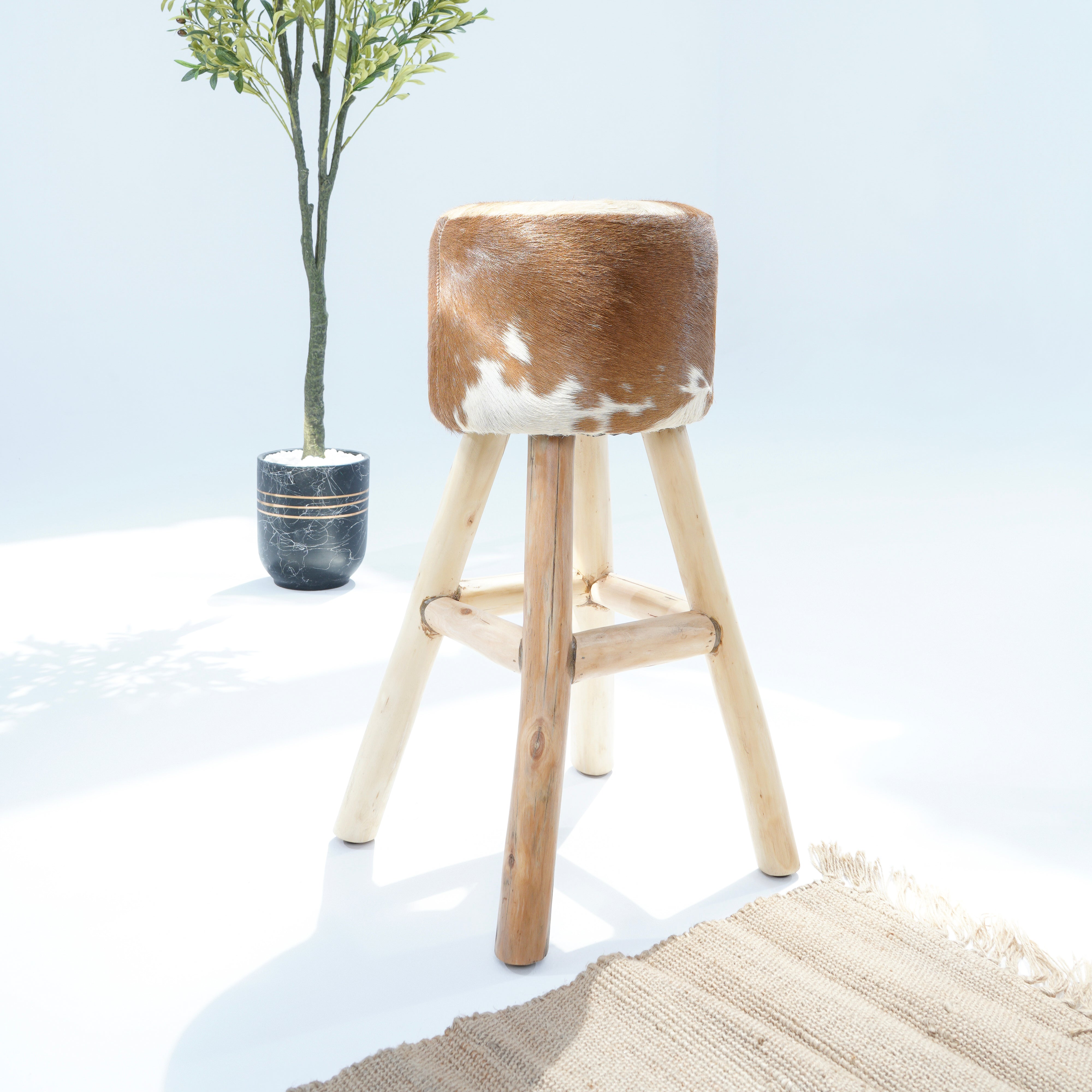 WOODEN LEATHER BAR STOOL
