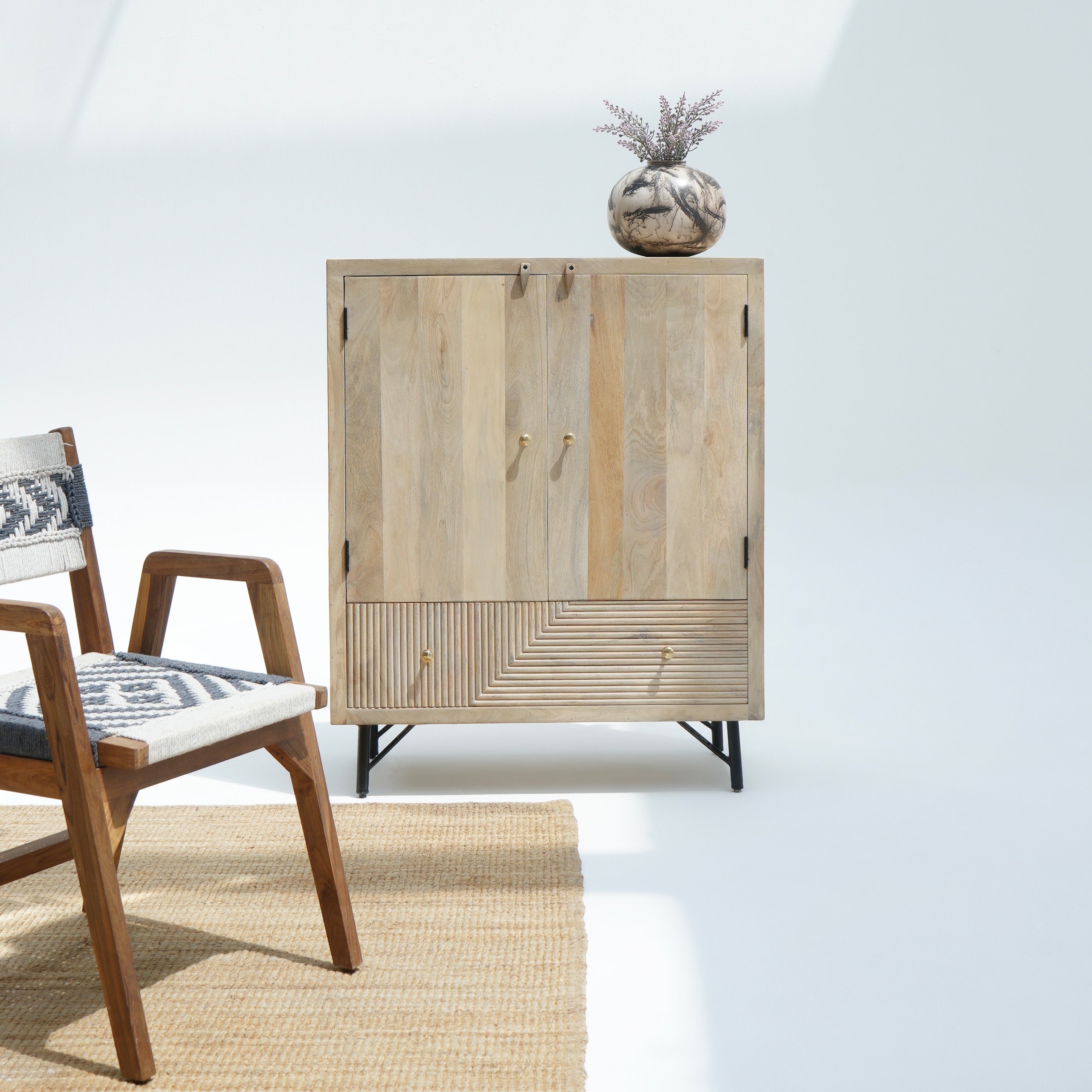 Lomé Luxury Lining Two Door and Drawer Cabinet