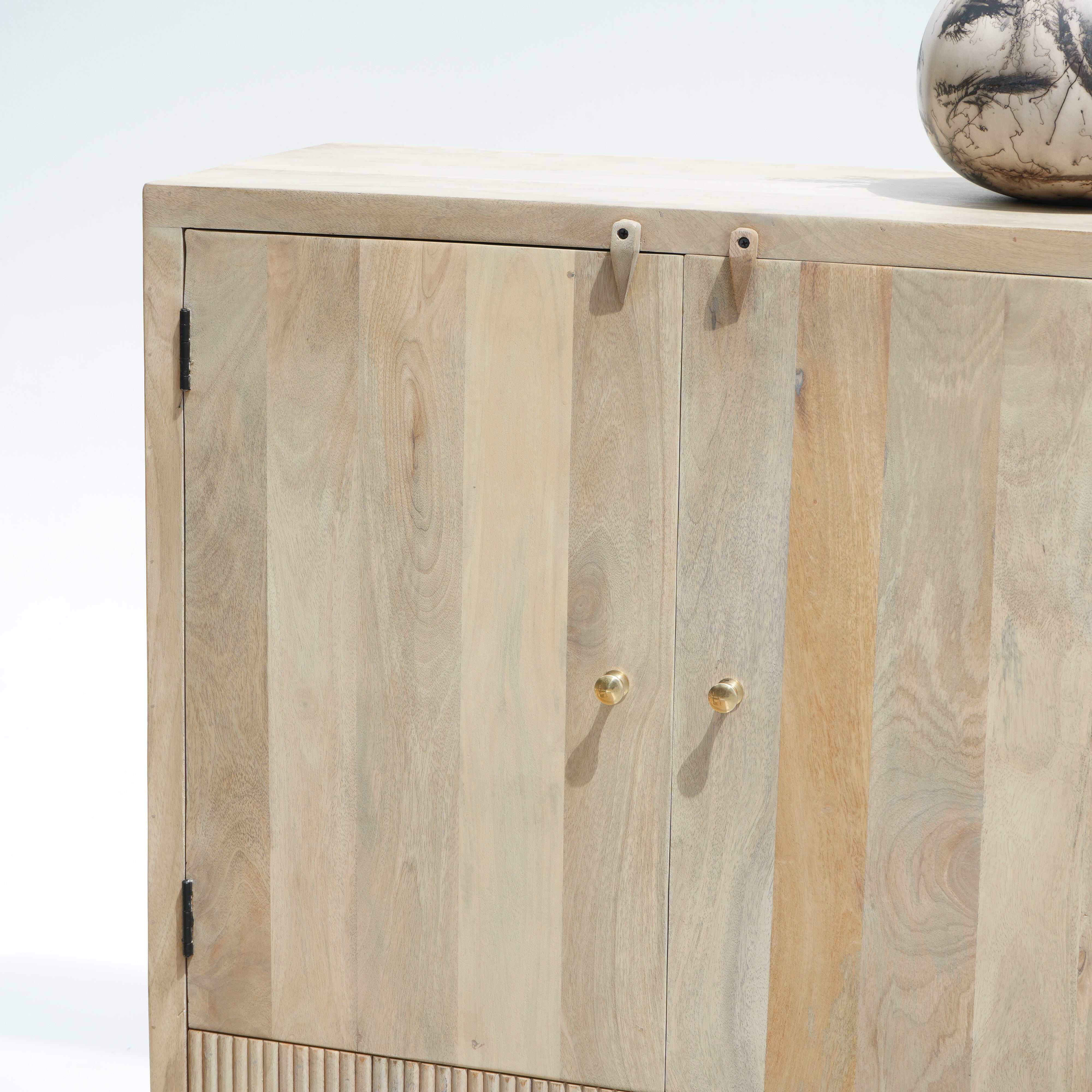 Lomé Luxury Lining Two Door and Drawer Cabinet
