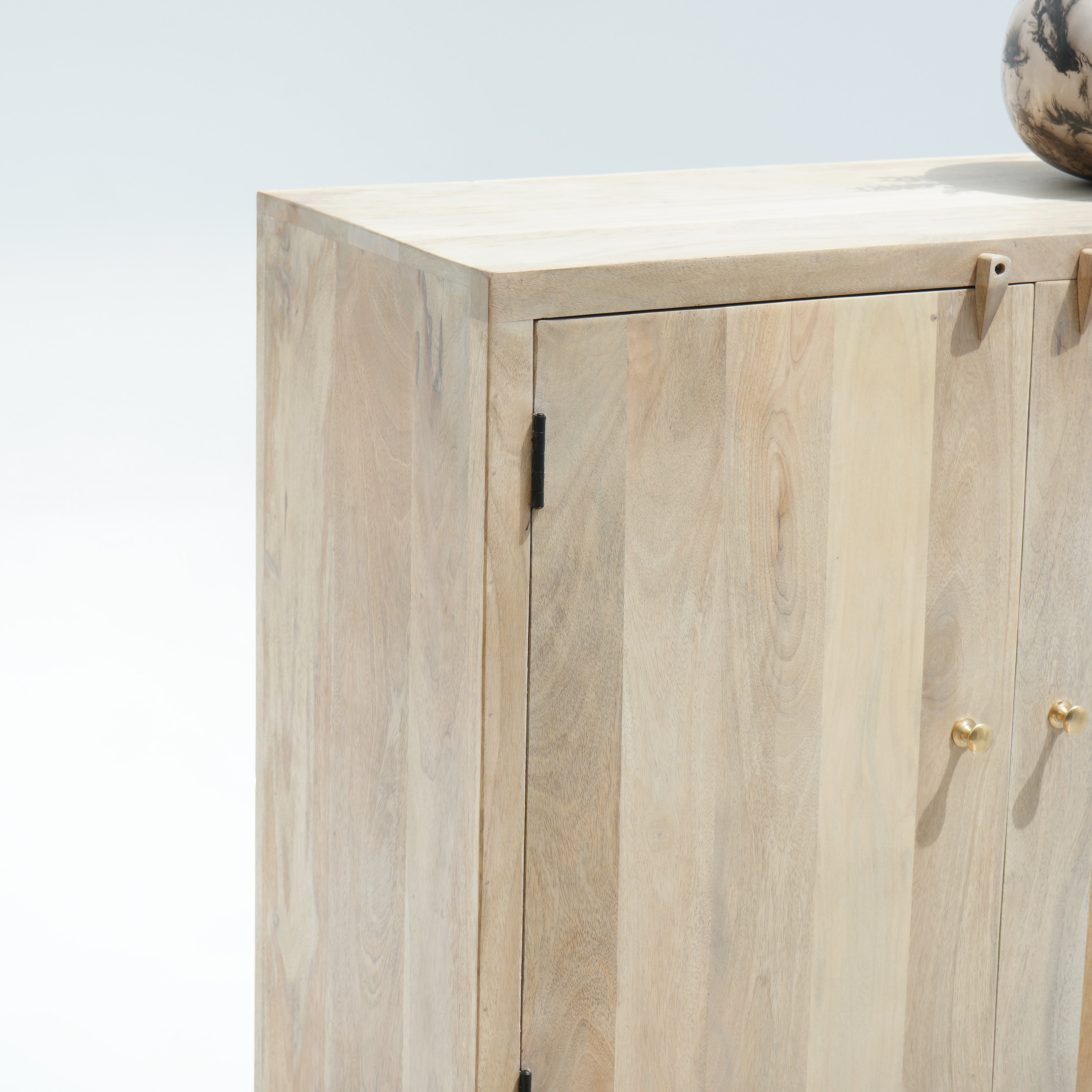 Lomé Luxury Lining Two Door and Drawer Cabinet