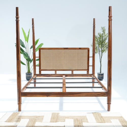 CANOVIA CANE FOUR POSTER BED