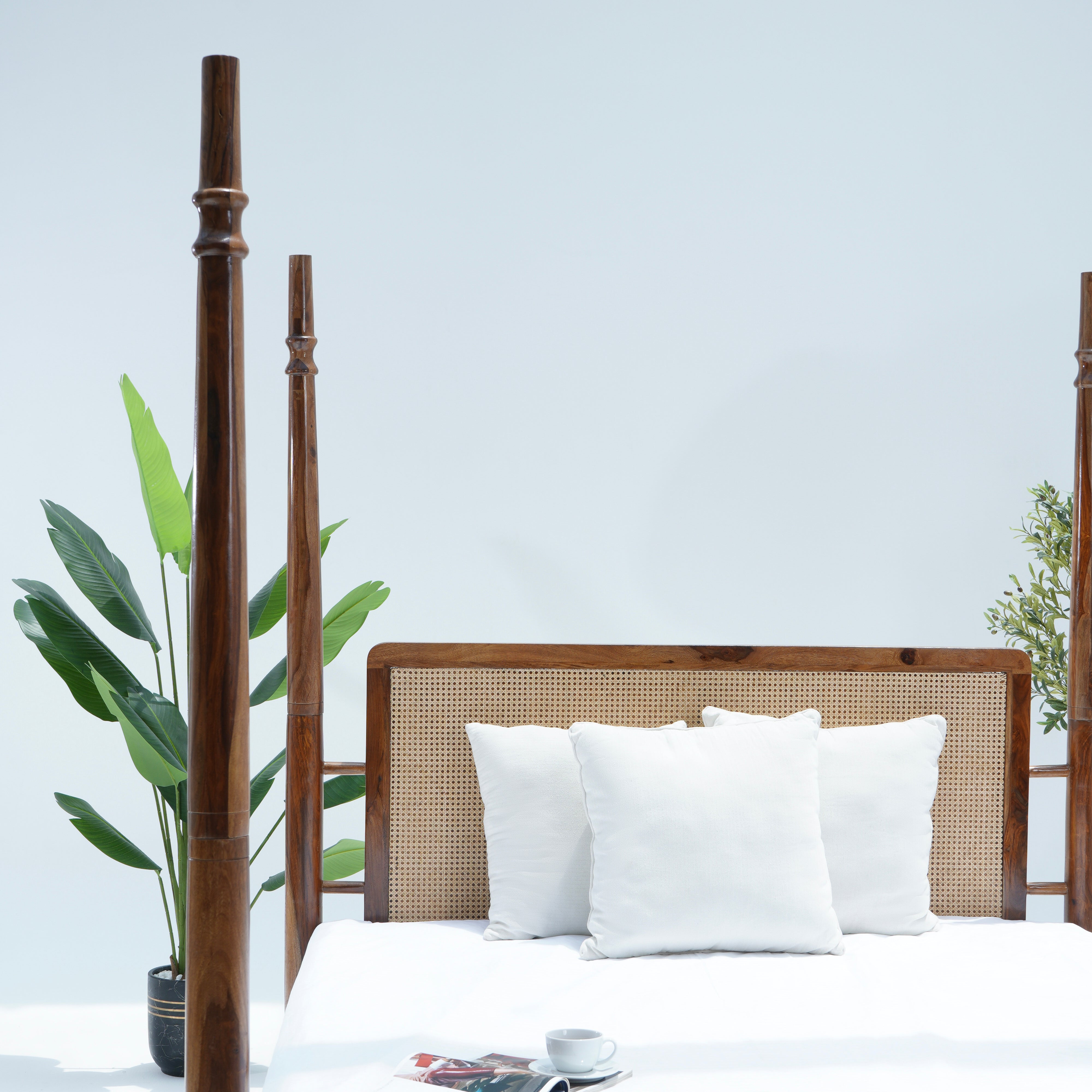 WDN CARVED BED