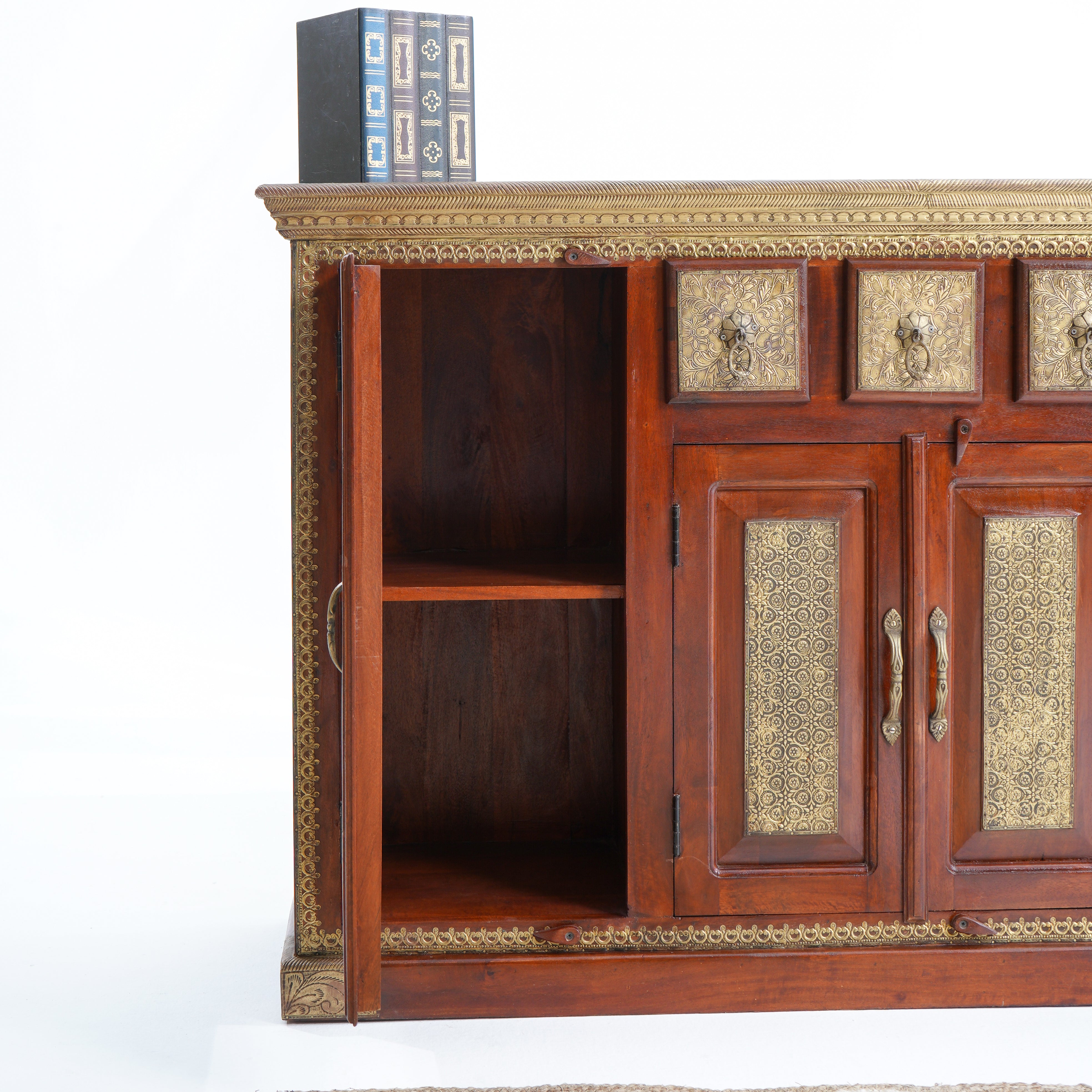 RICHMOND BRASS FTD SIDEBOARD
