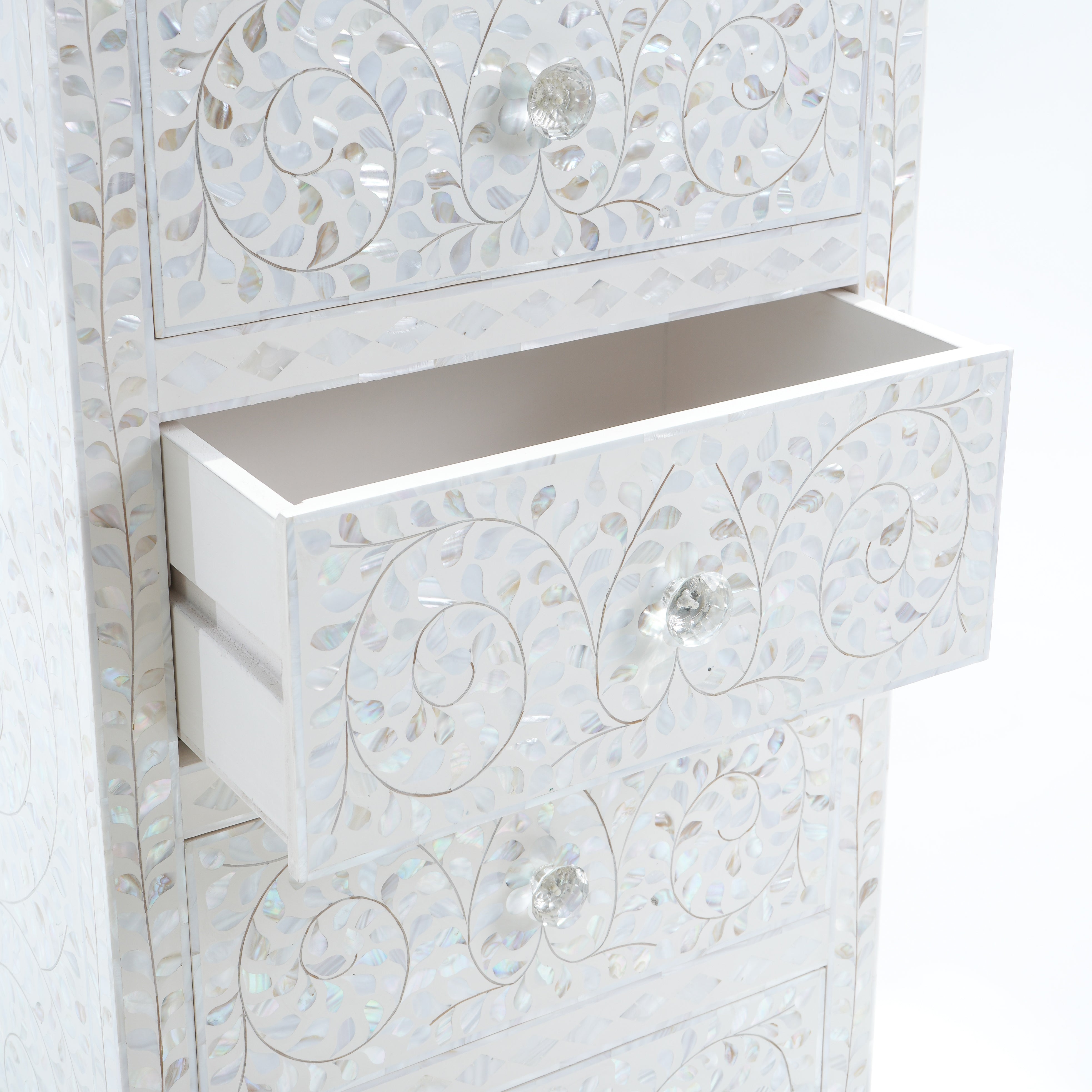 FOUR DRAWER WHITE MOP SINGLE DRAW CHEST