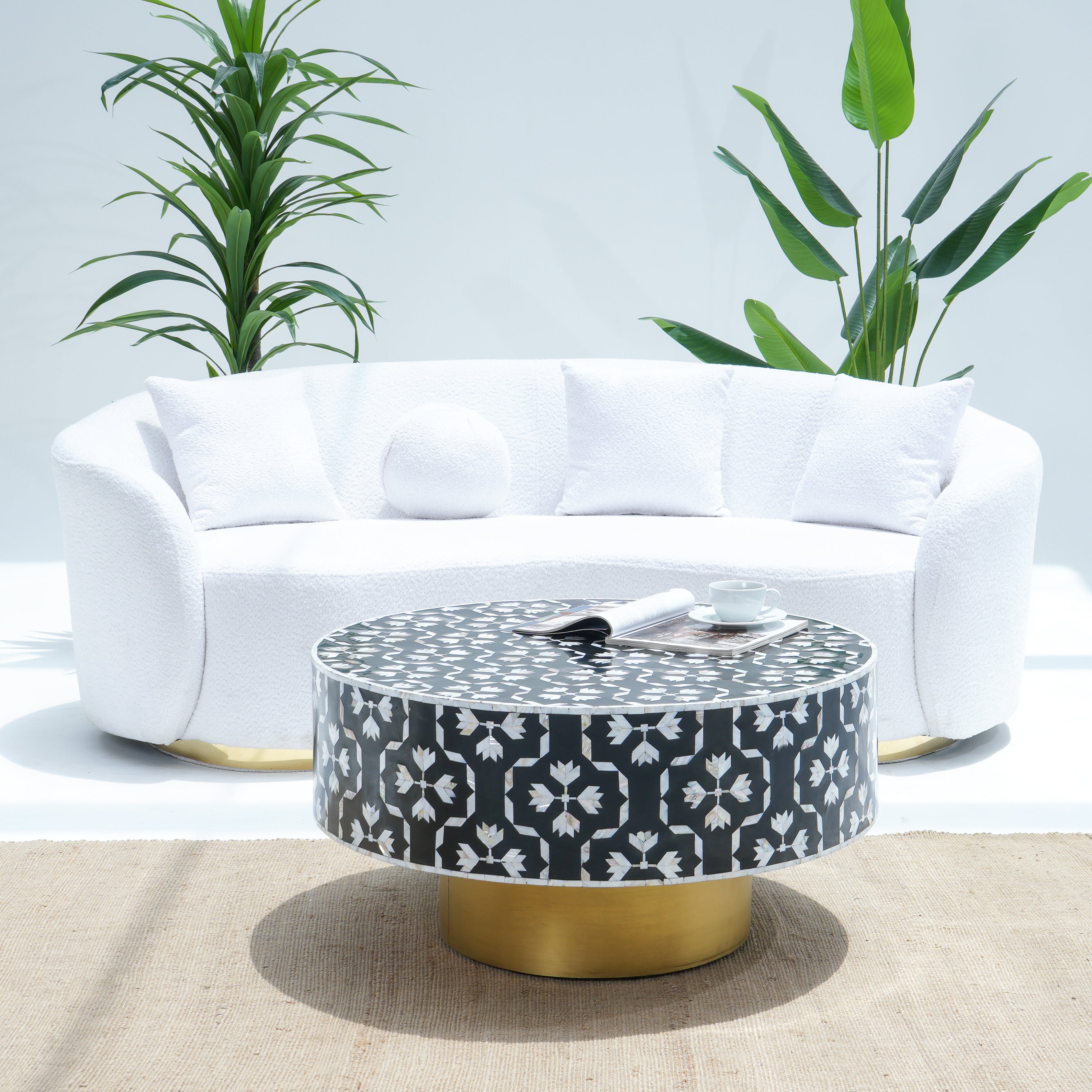 BLACK MOP ROUND COFFEE TABLE