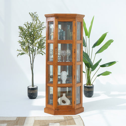 THE GRACEFUL CORNER GLASS SHOWCASE